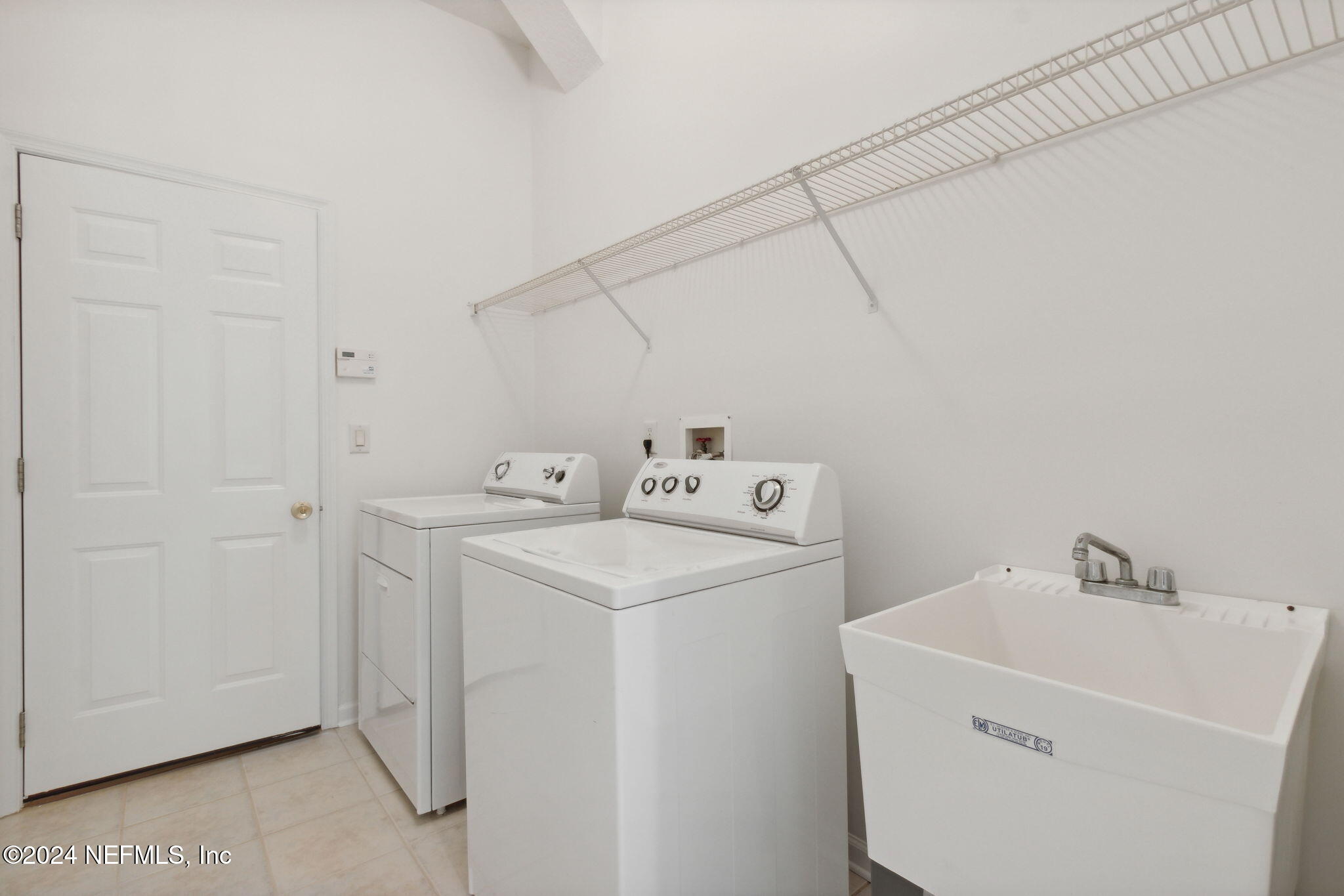 921 W GRIST MILL Court