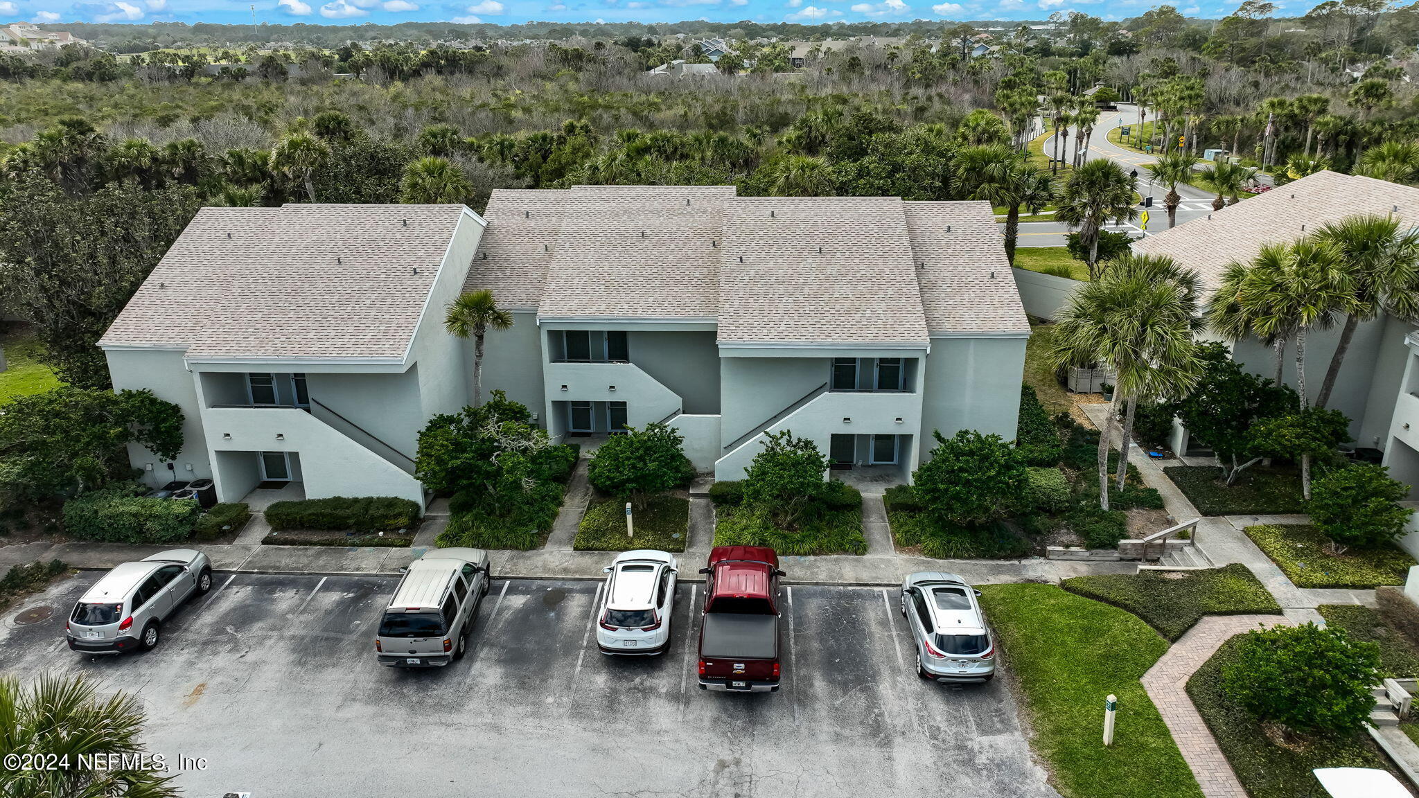 660 SUMMER Place