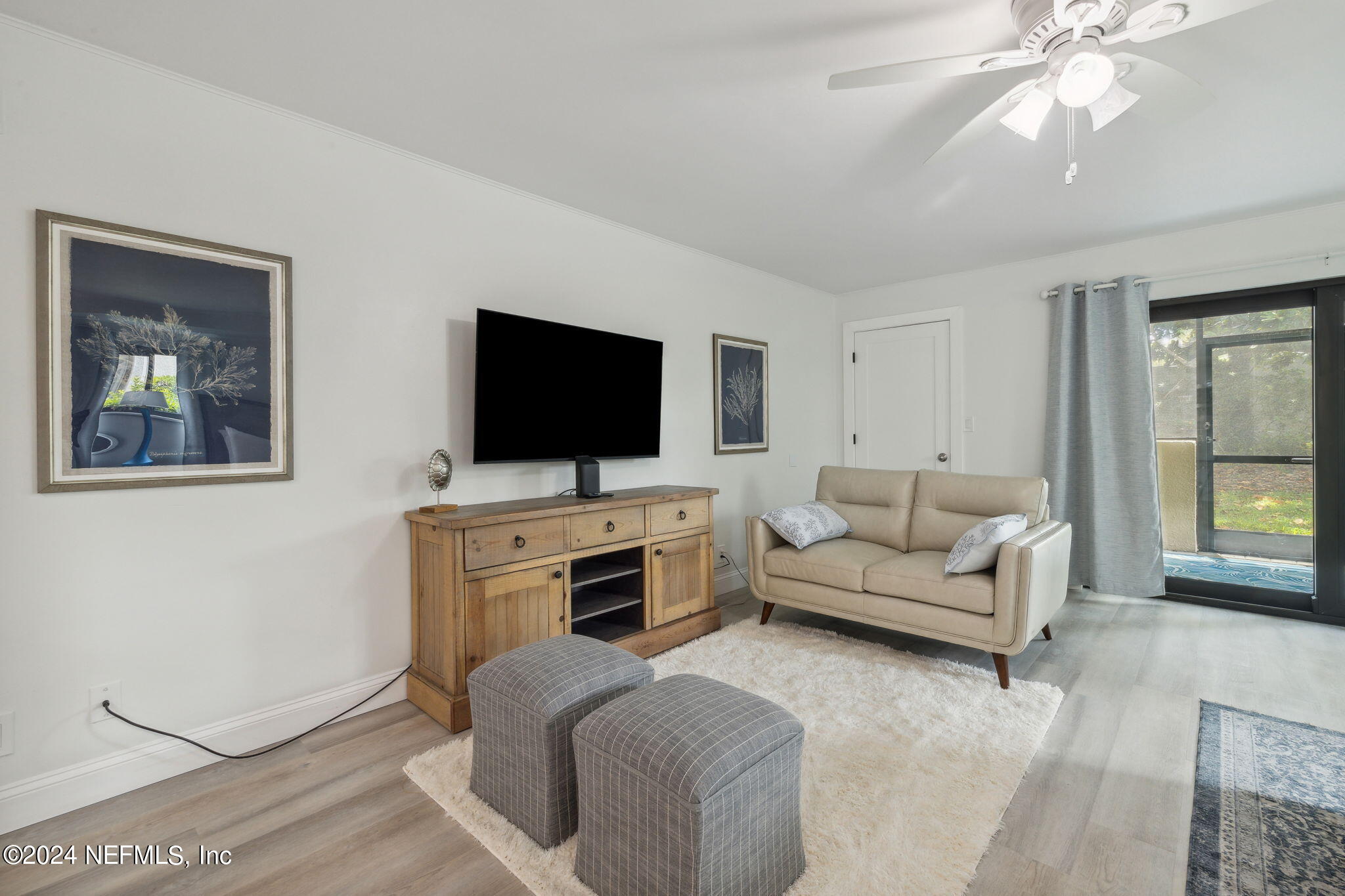 660 SUMMER Place