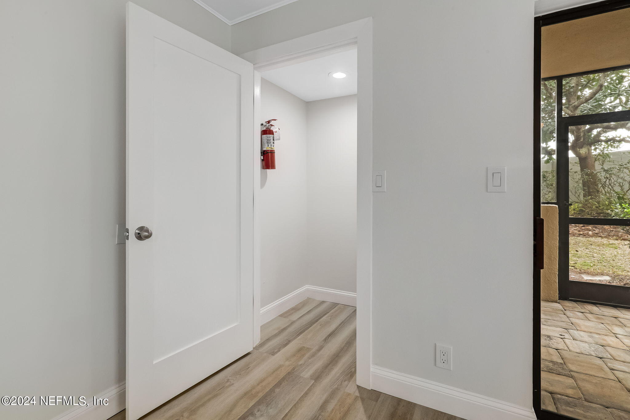 660 SUMMER Place