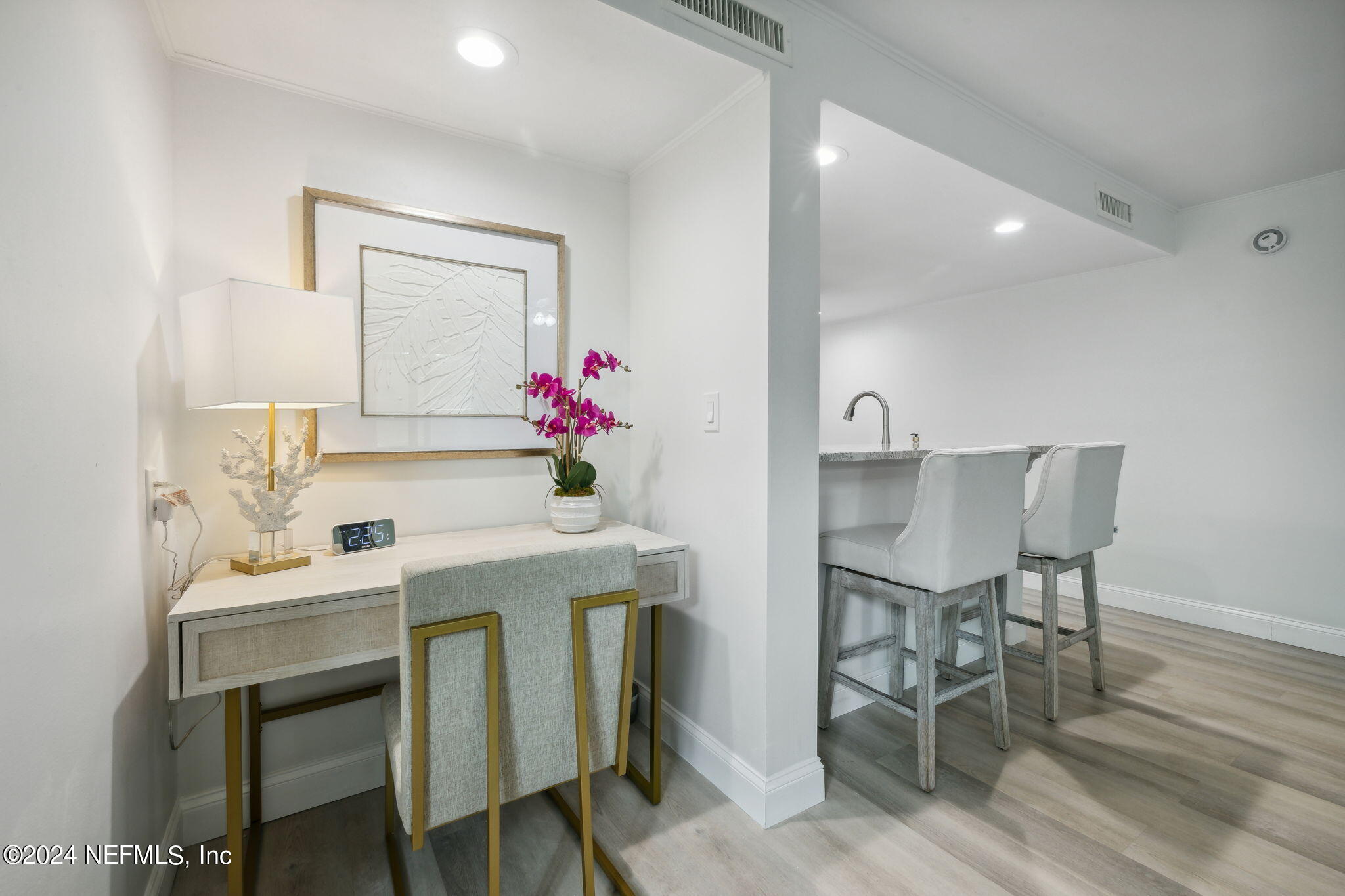 660 SUMMER Place