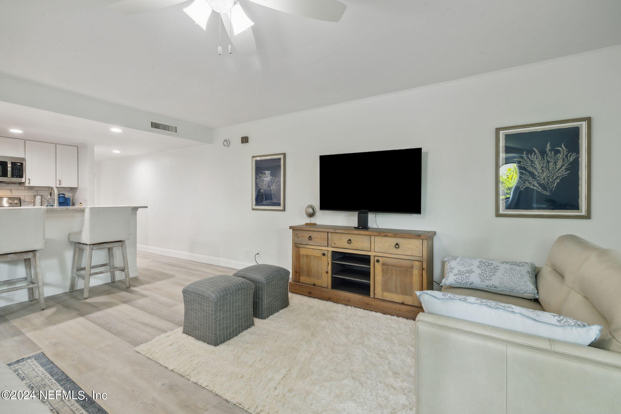 660 SUMMER Place