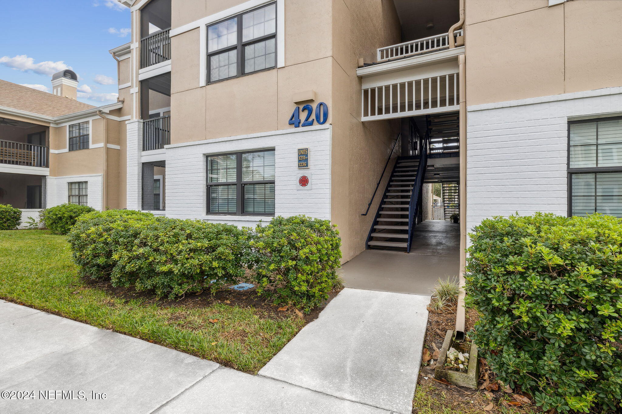 420 TIMBERWALK Court, 1226