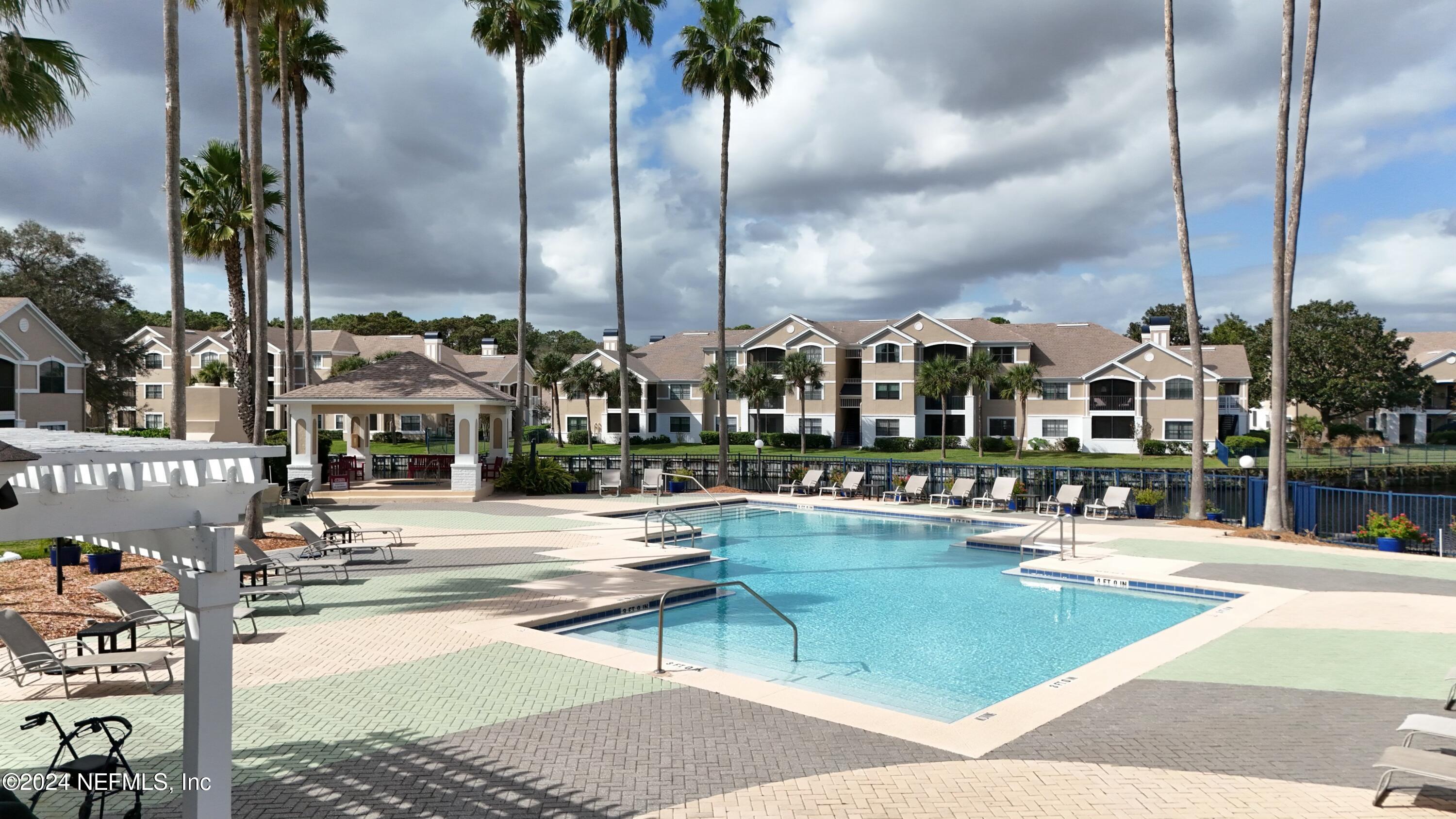 420 TIMBERWALK Court, 1226