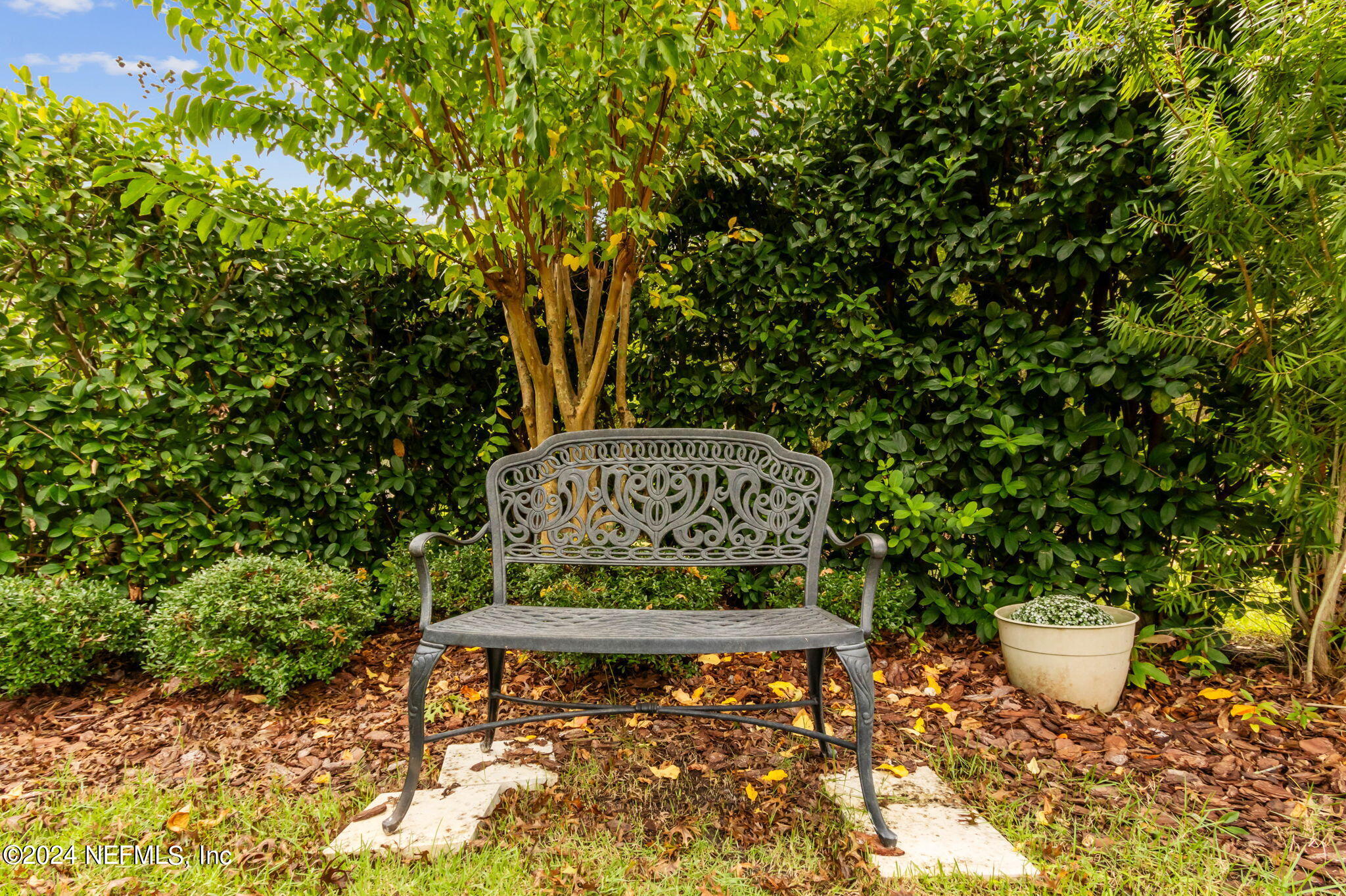 14 IDLEWILD Court