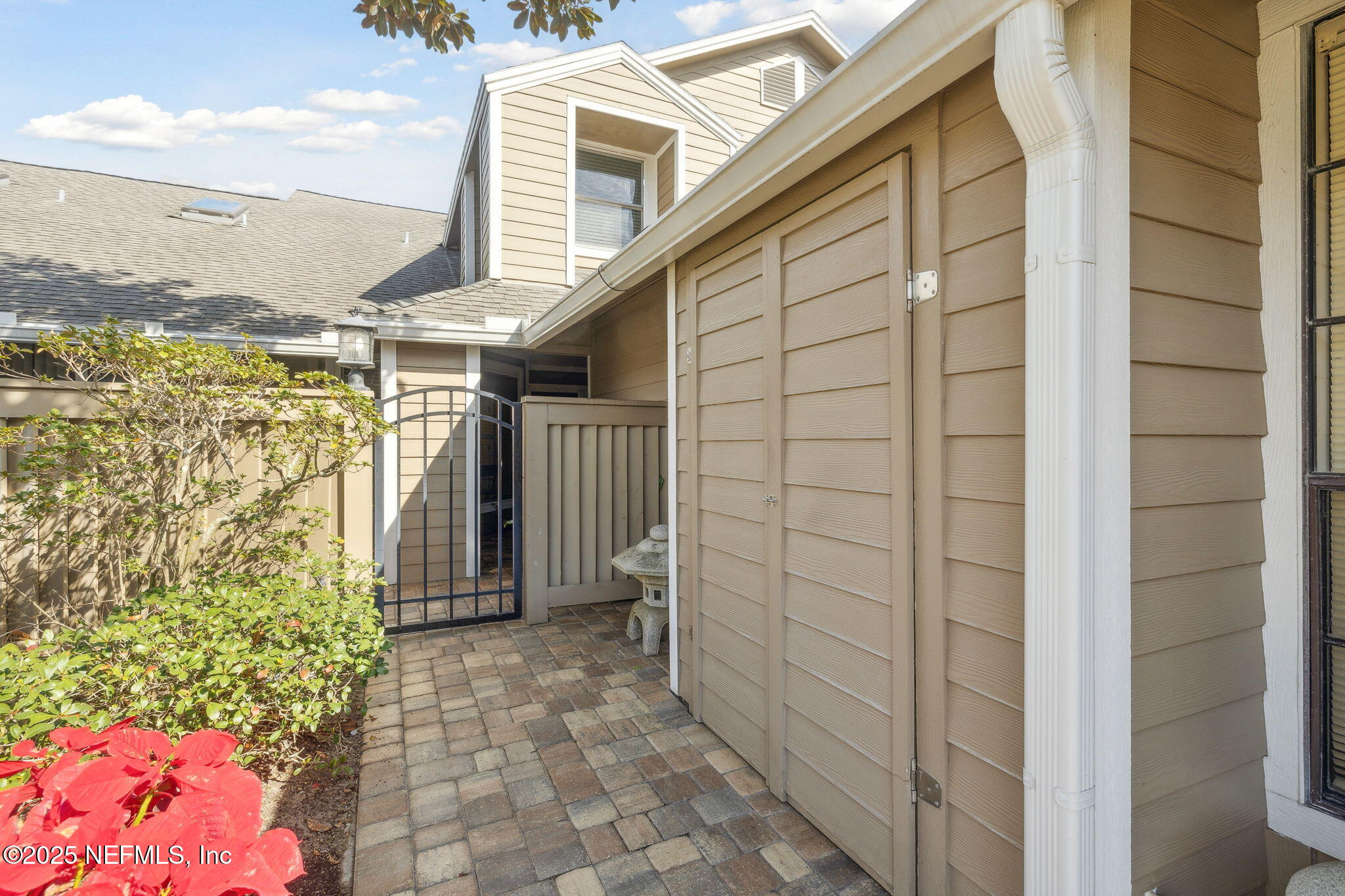 106 WILLOW POND Lane