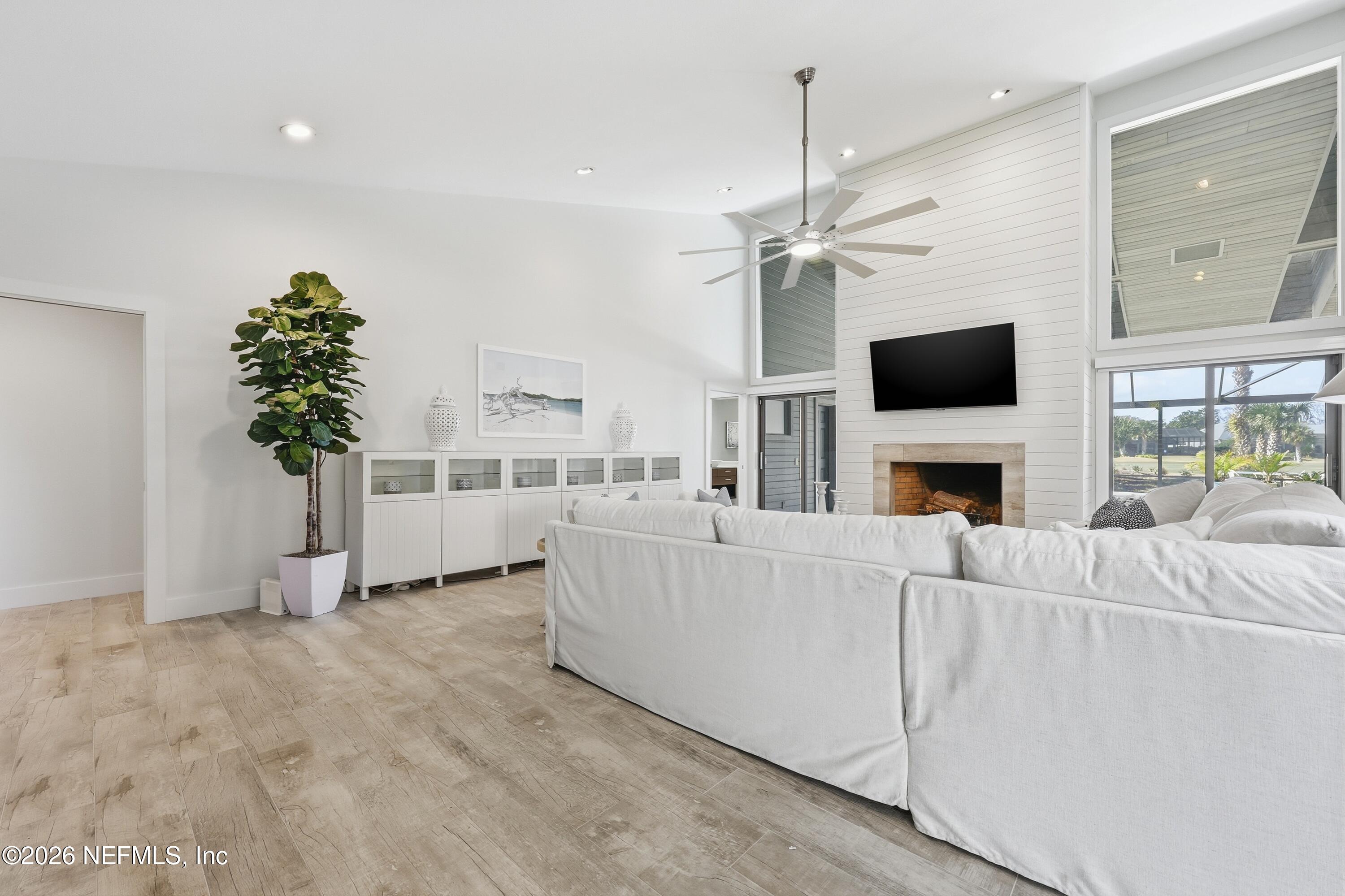 3255 OLD BARN RD Road W