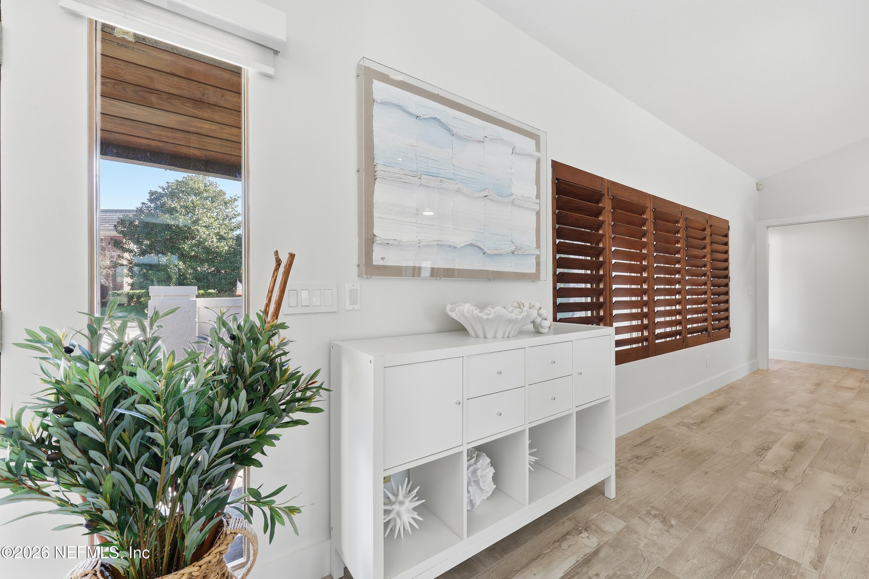 3255 OLD BARN RD Road W