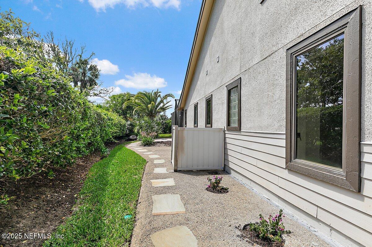 3255 OLD BARN RD Road W