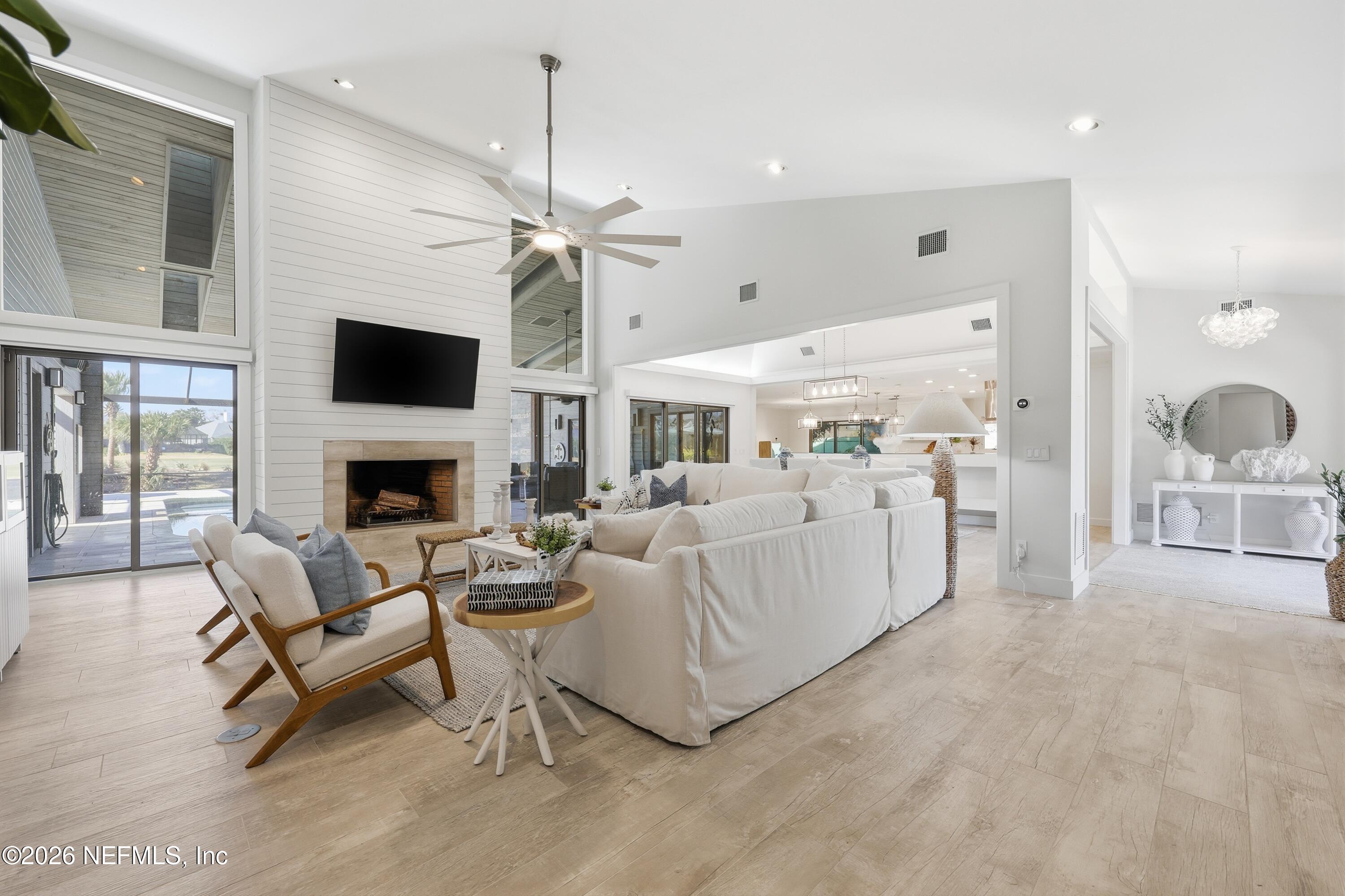 3255 OLD BARN RD Road W