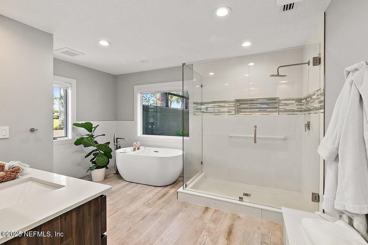 3255 OLD BARN RD Road W