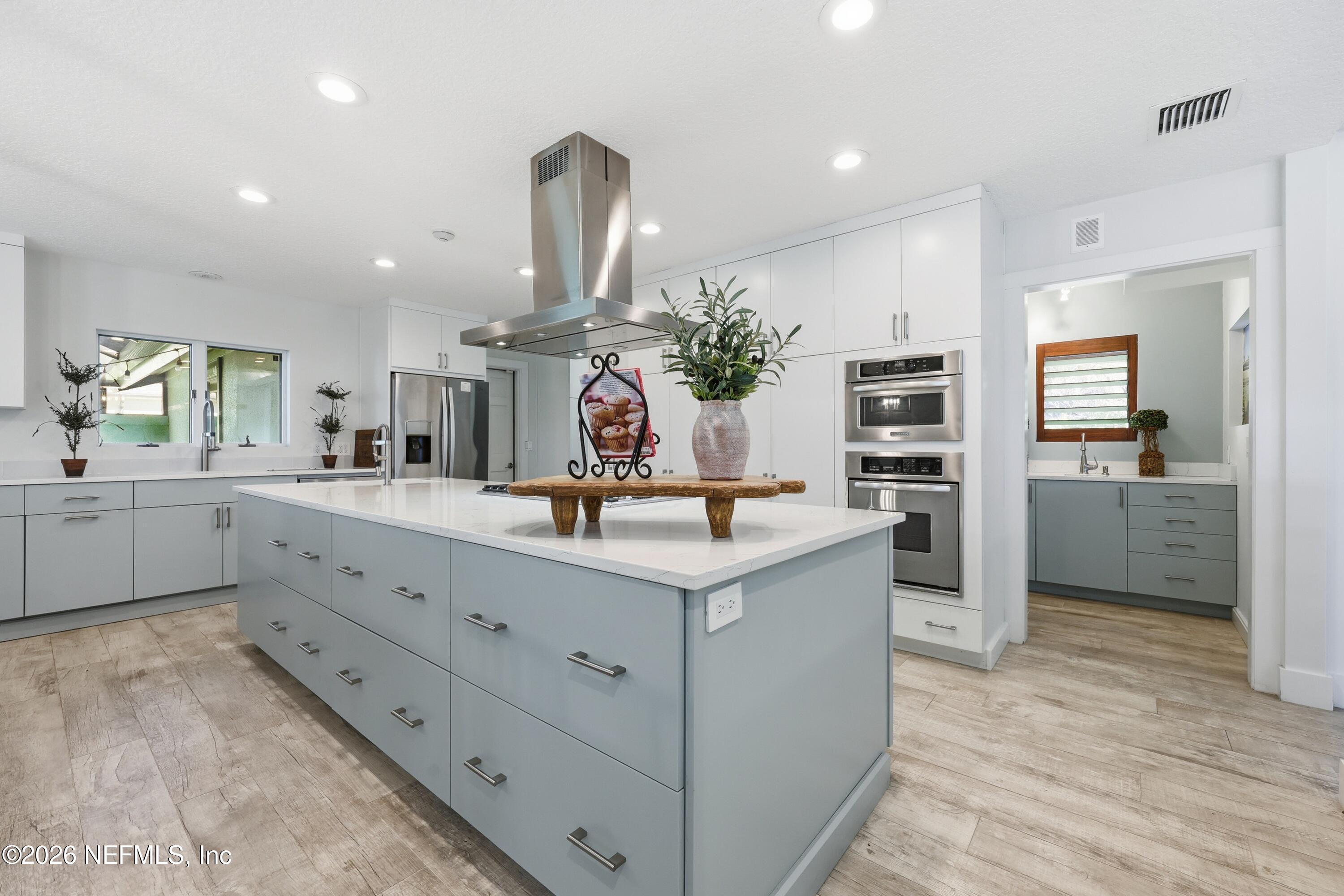 3255 OLD BARN RD Road W