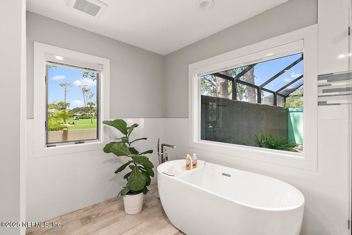 3255 OLD BARN RD Road W