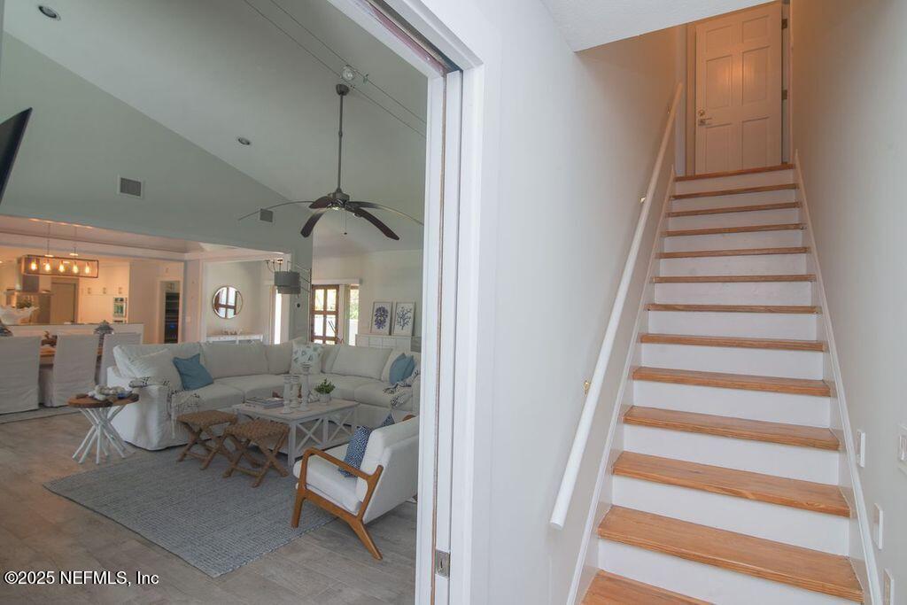 3255 OLD BARN RD Road W