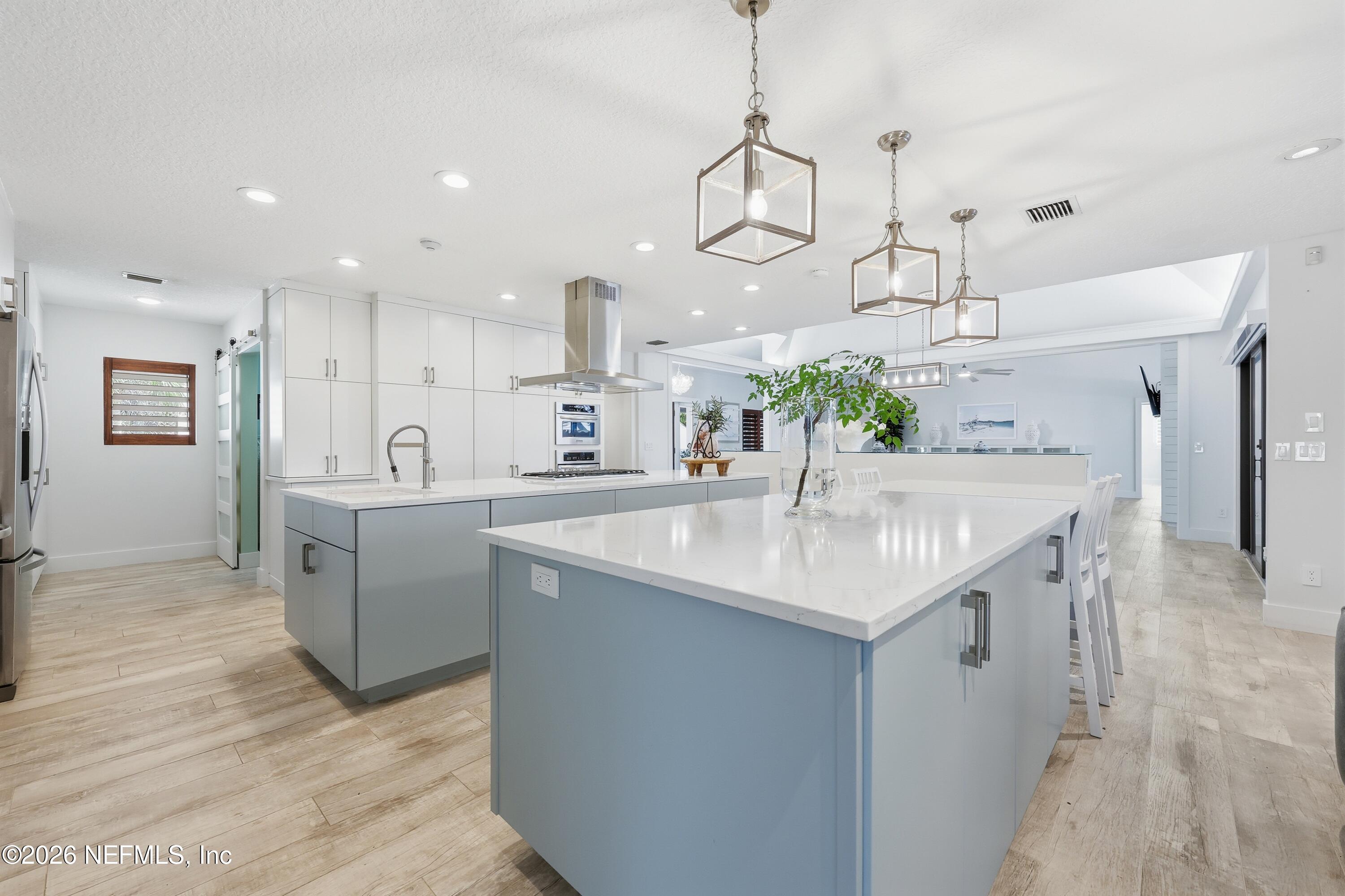 3255 OLD BARN RD Road W