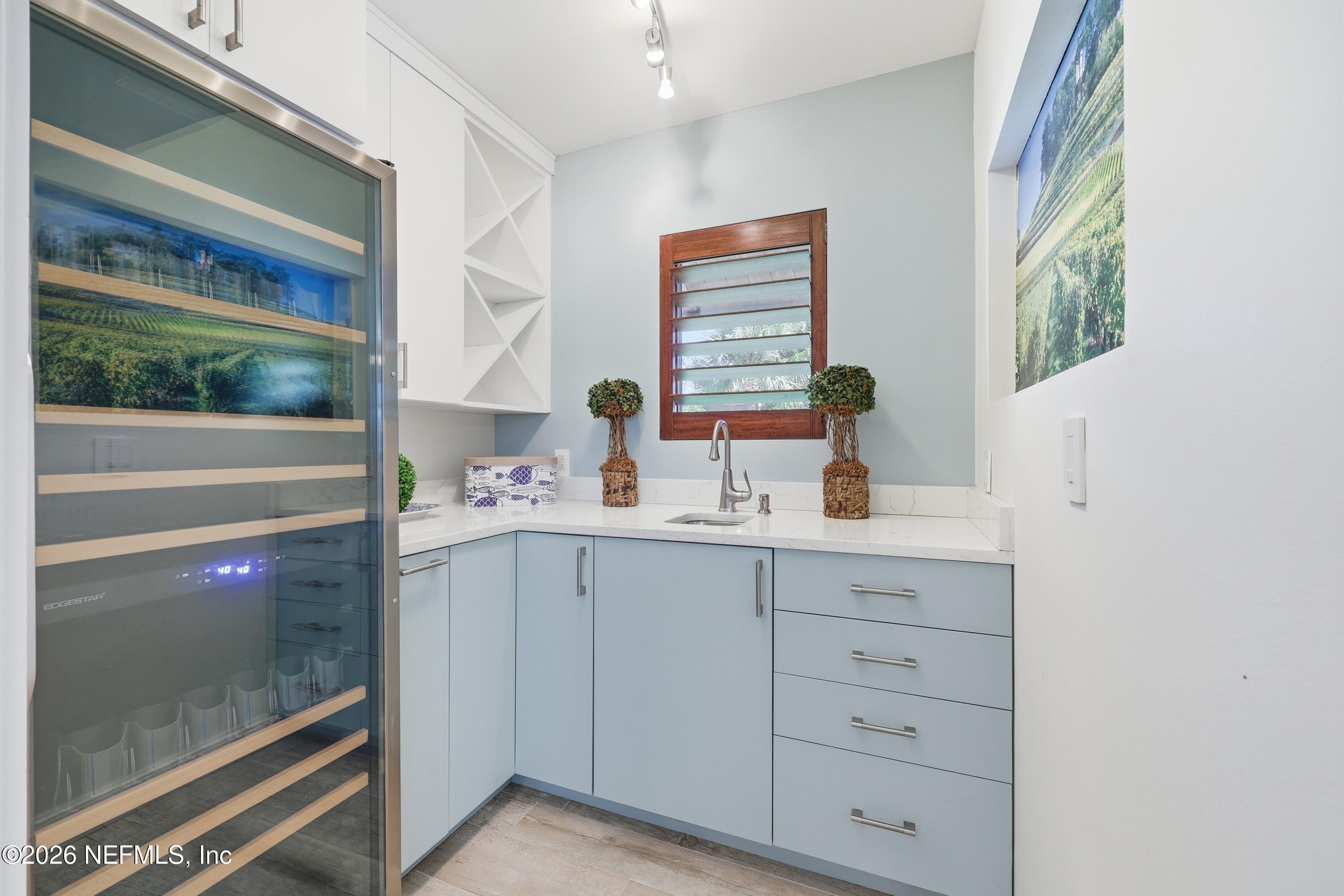 3255 OLD BARN RD Road W