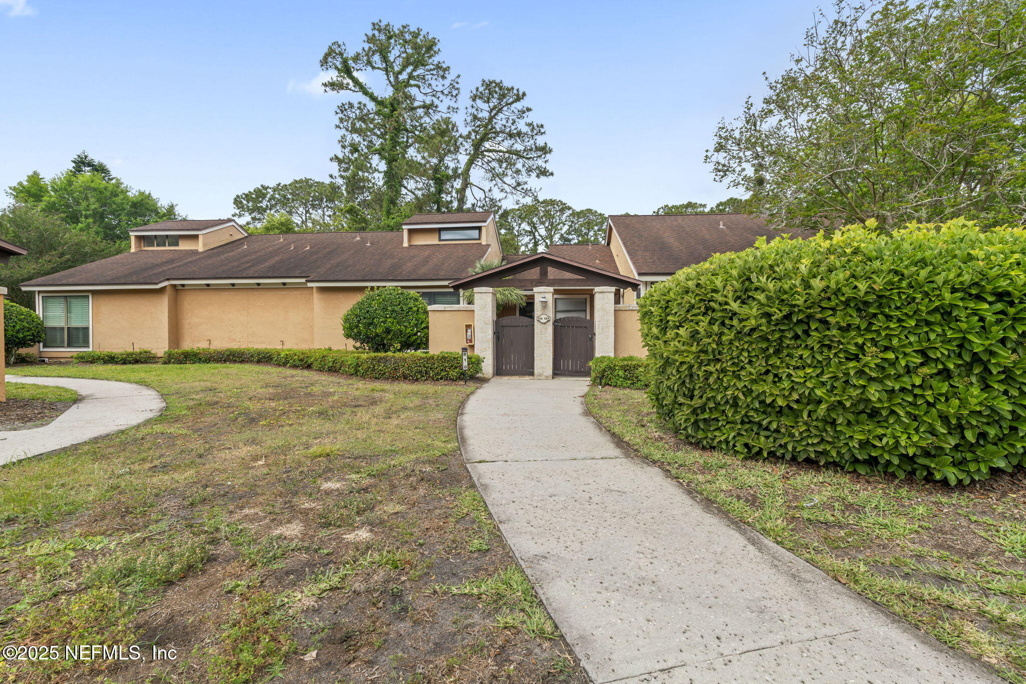 810 SANDPIPER Lane