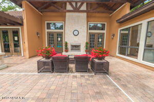 810 SANDPIPER Lane