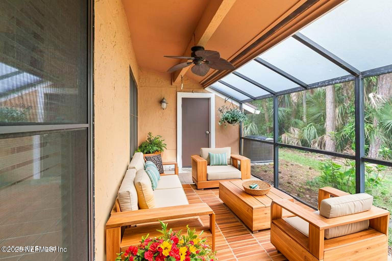 810 SANDPIPER Lane