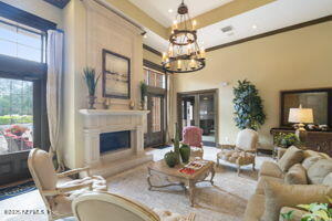 810 SANDPIPER Lane
