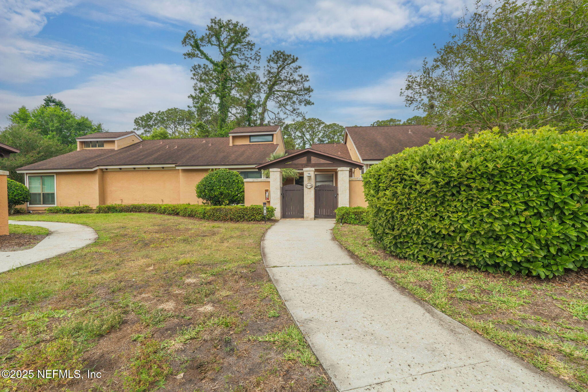 810 SANDPIPER Lane
