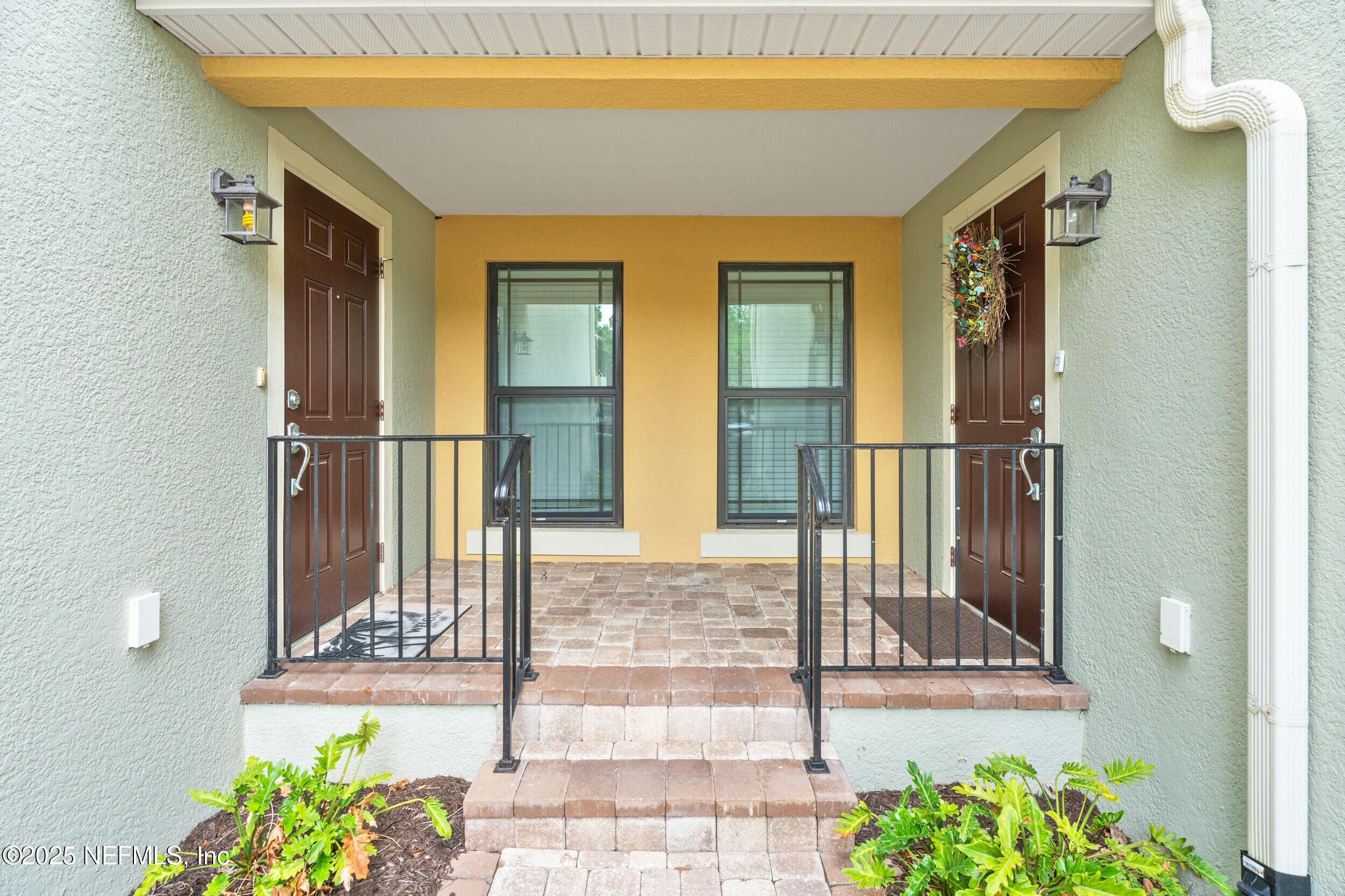 24 FAWN GULLY Lane, E