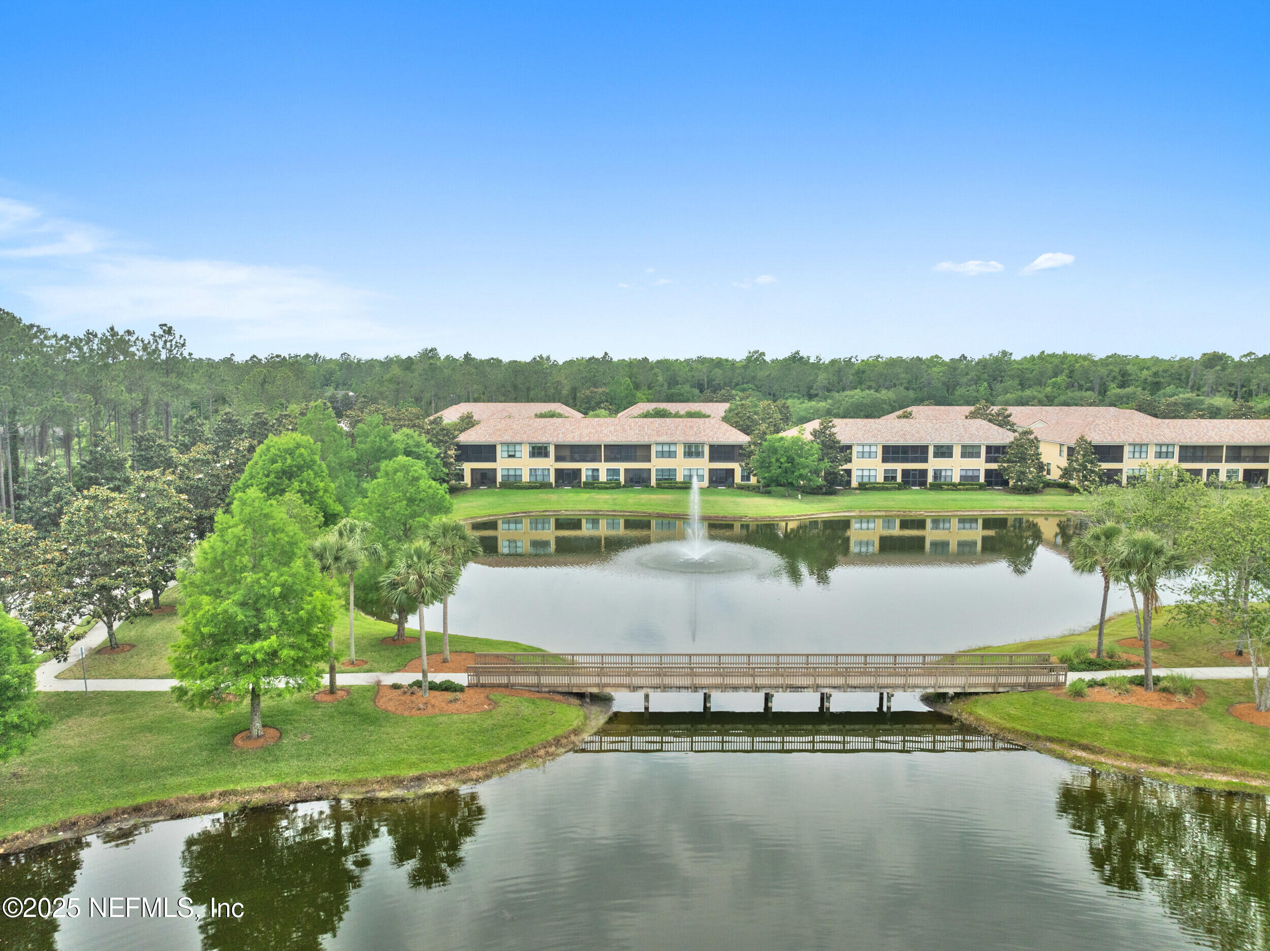 24 FAWN GULLY Lane, E