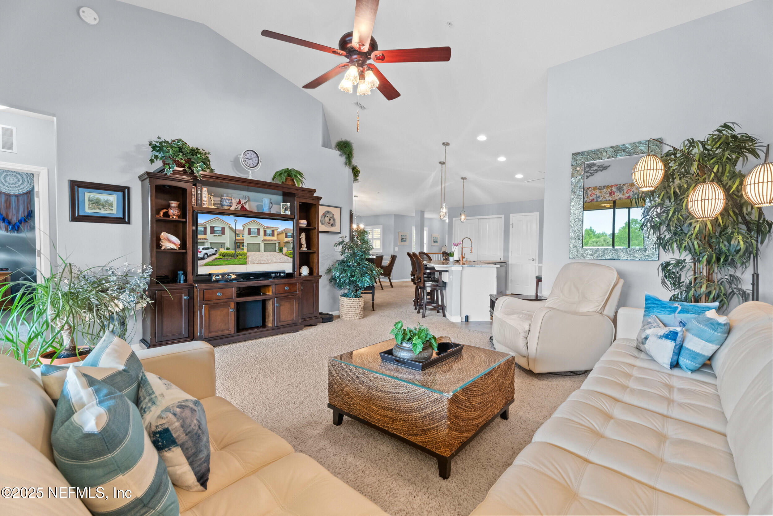 24 FAWN GULLY Lane, E