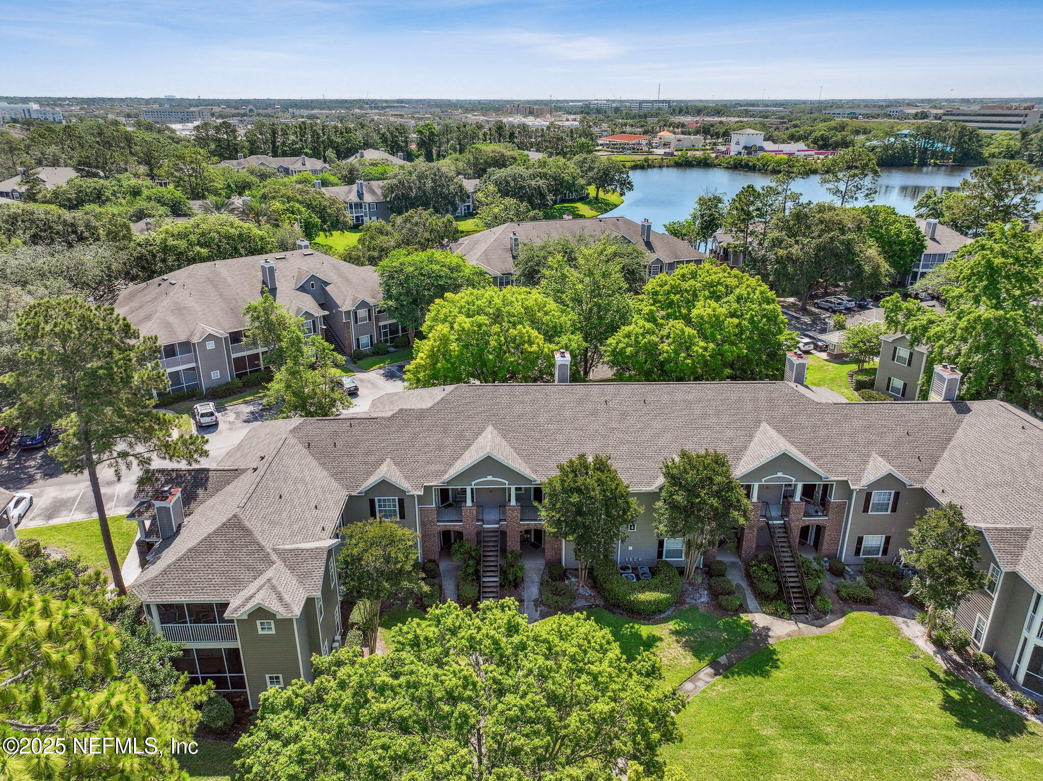 10000 GATE Parkway, 414