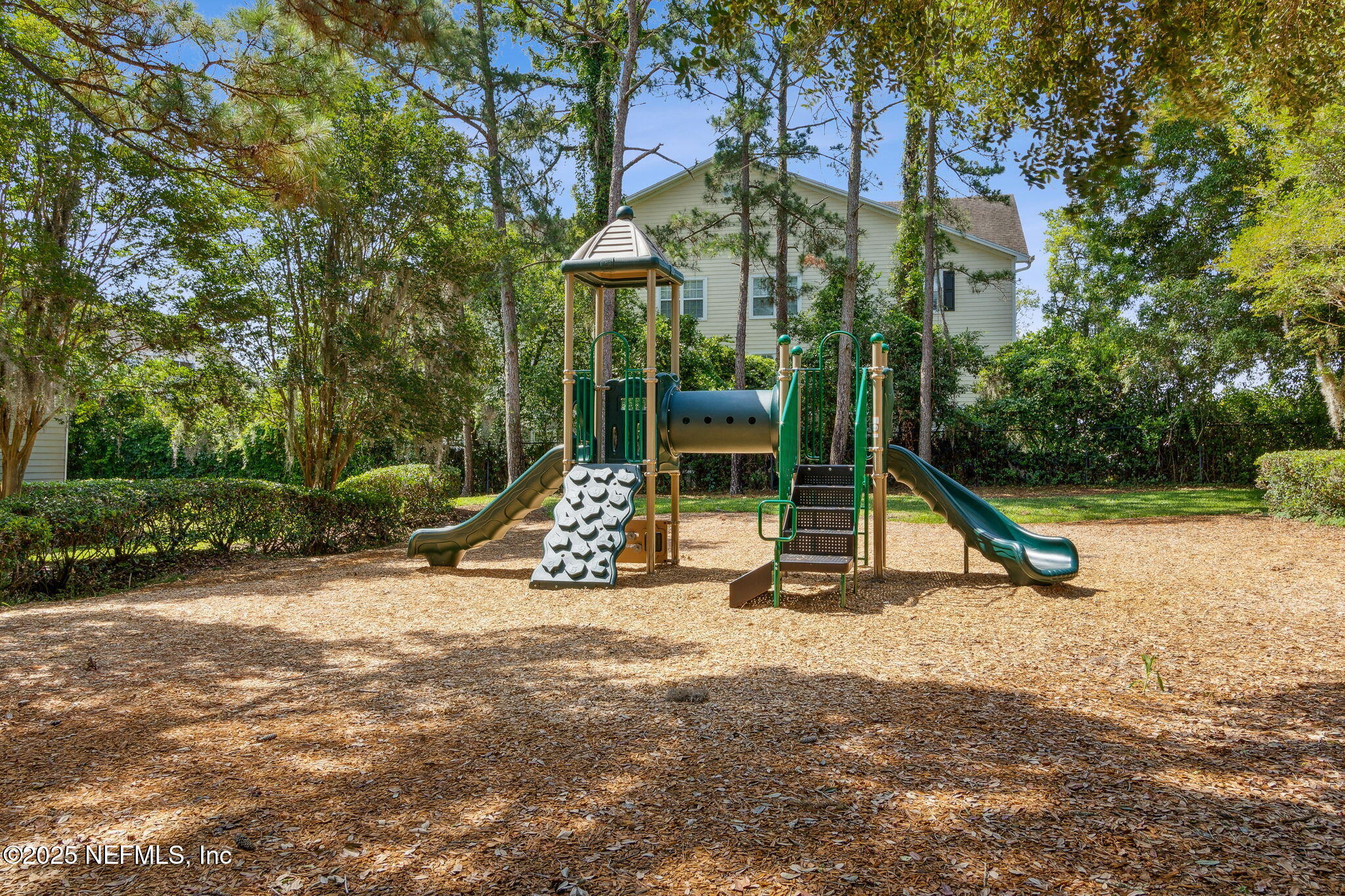10000 GATE Parkway, 414