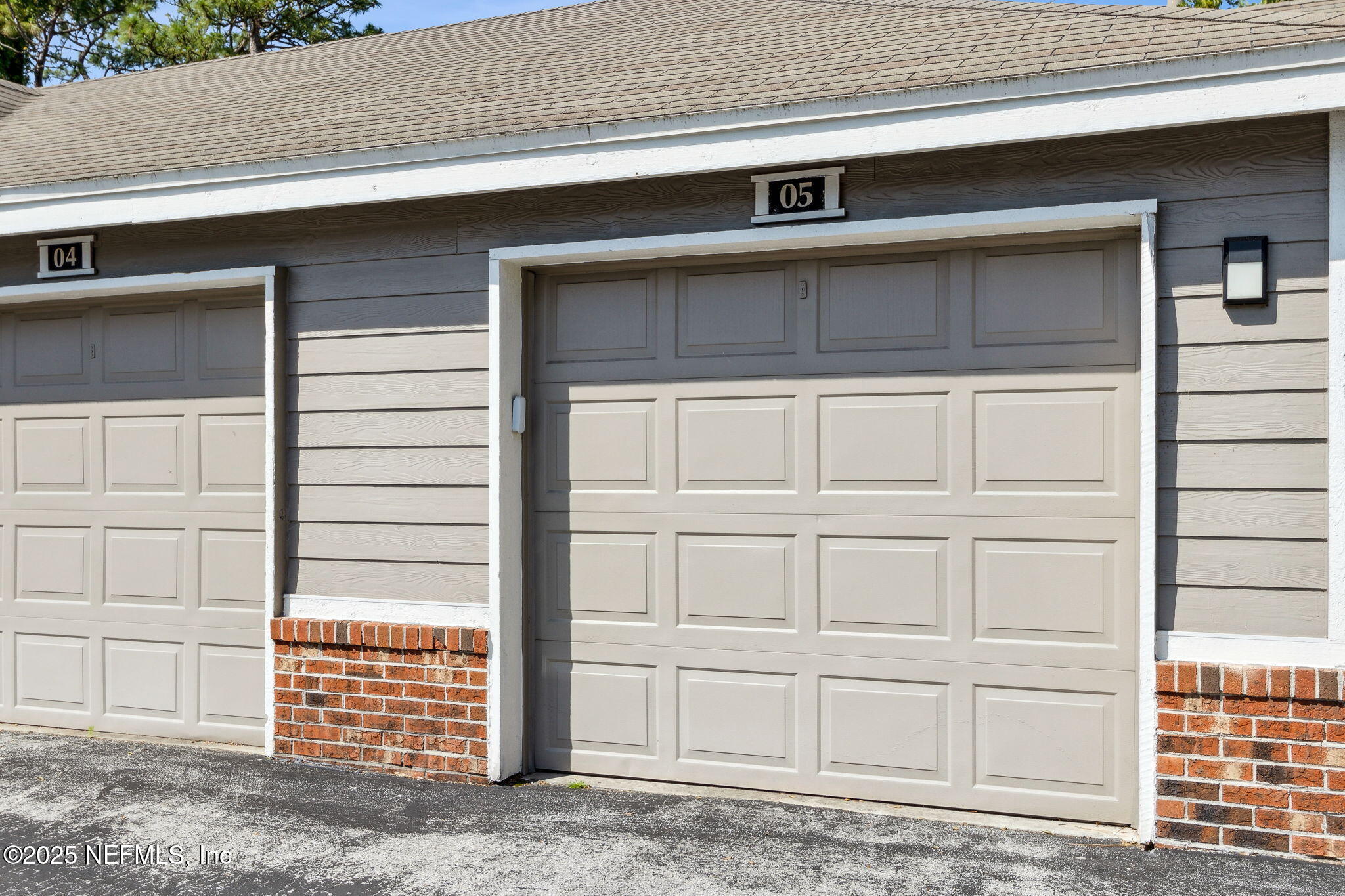 10000 GATE Parkway, 414