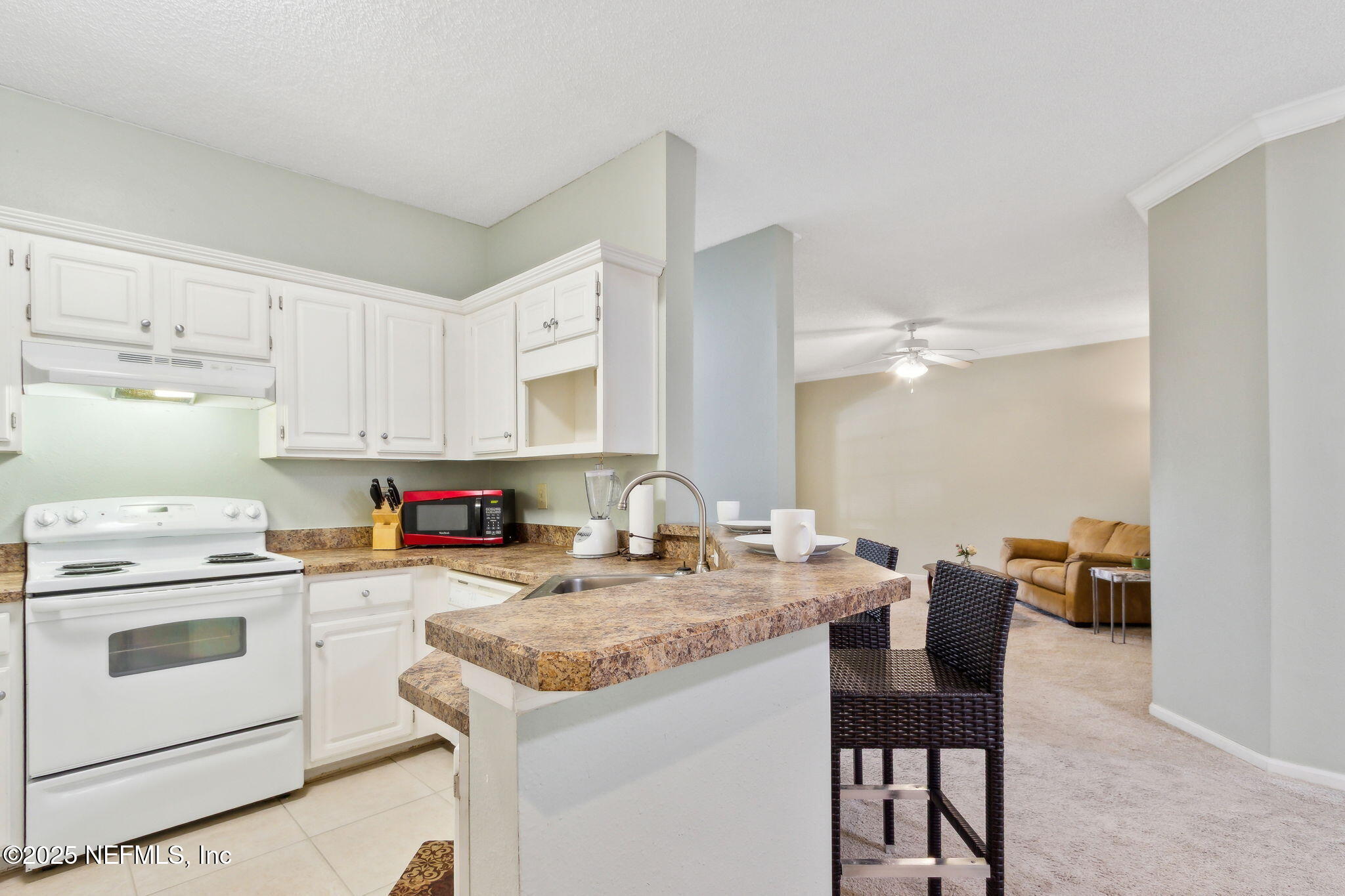 10000 GATE Parkway, 414