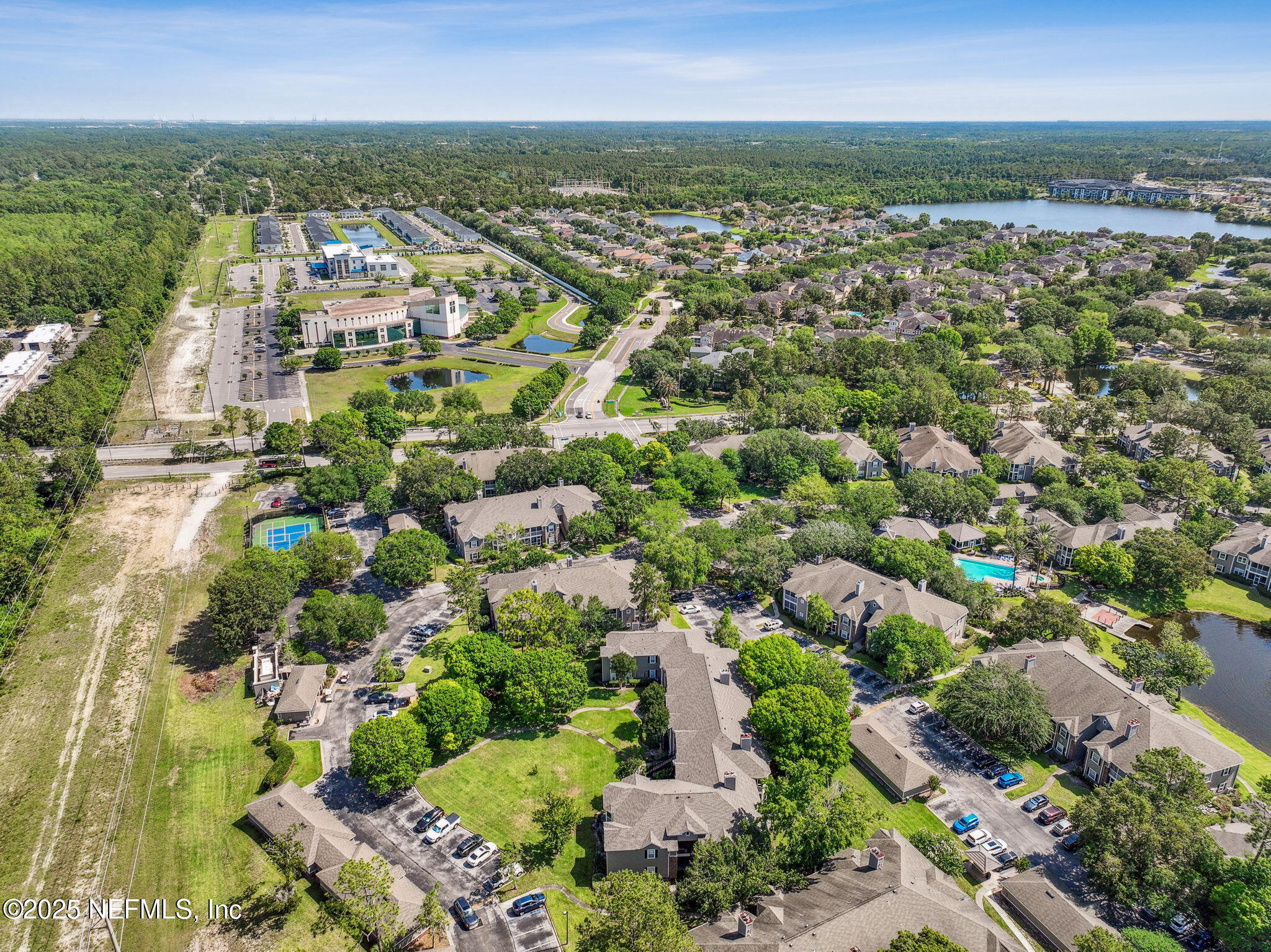 10000 GATE Parkway, 414