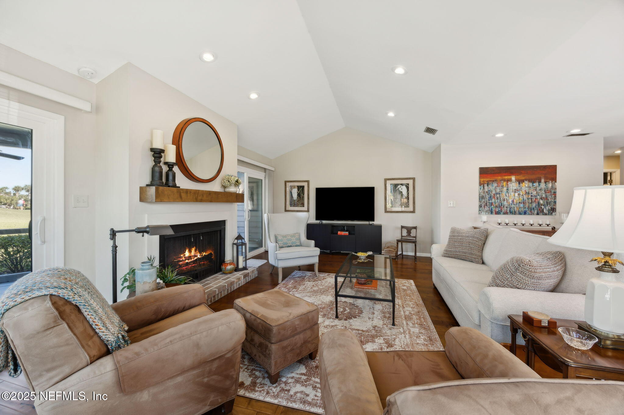 346 QUAIL POINTE Drive