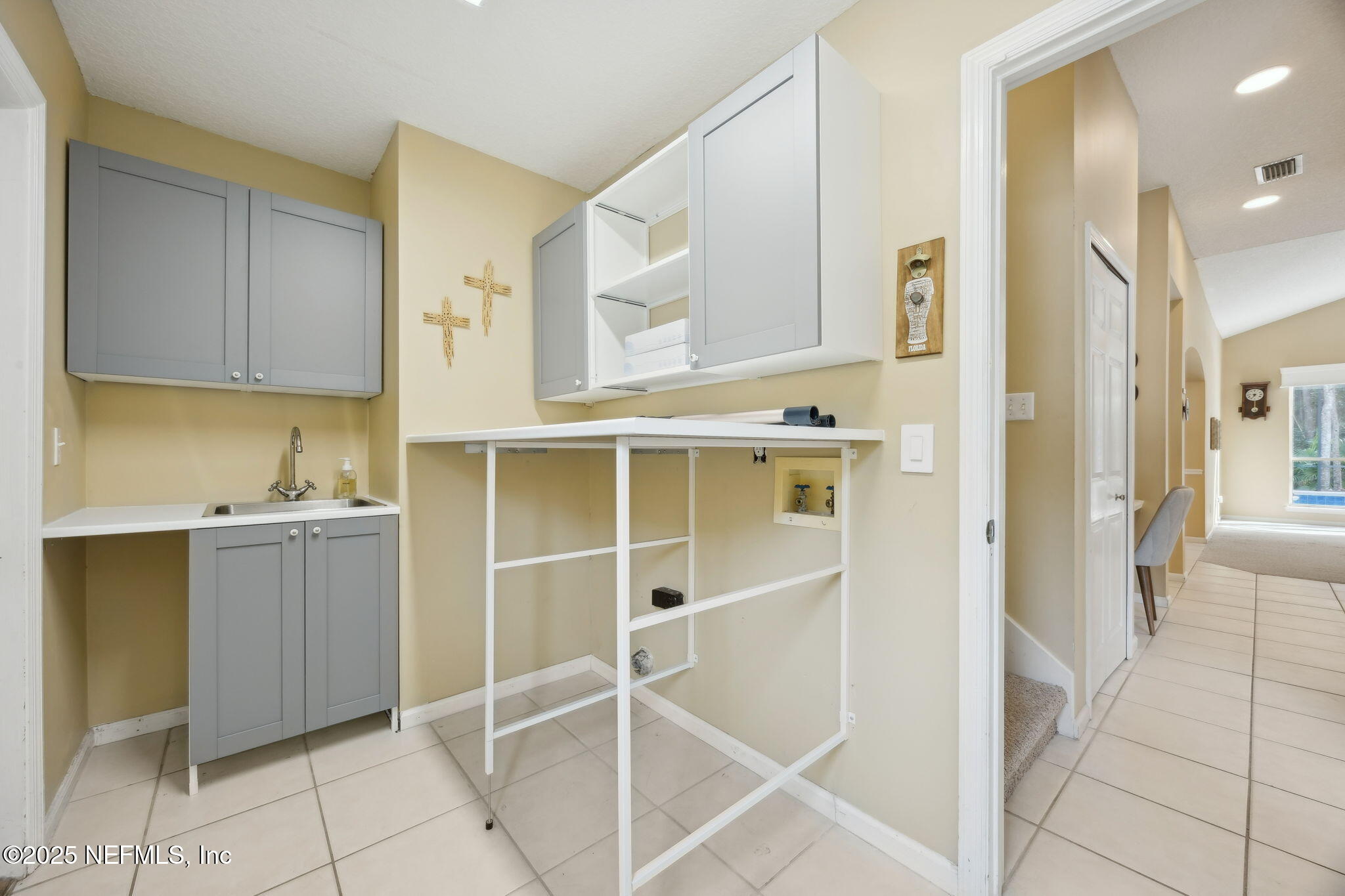 8016 WANDERING DEER Court