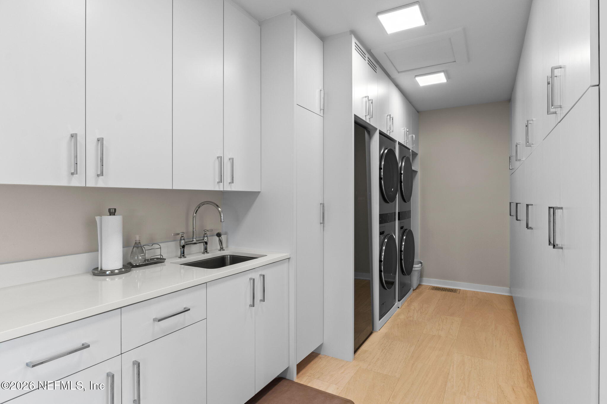 2300 N SCENIC HIGHWAY 5