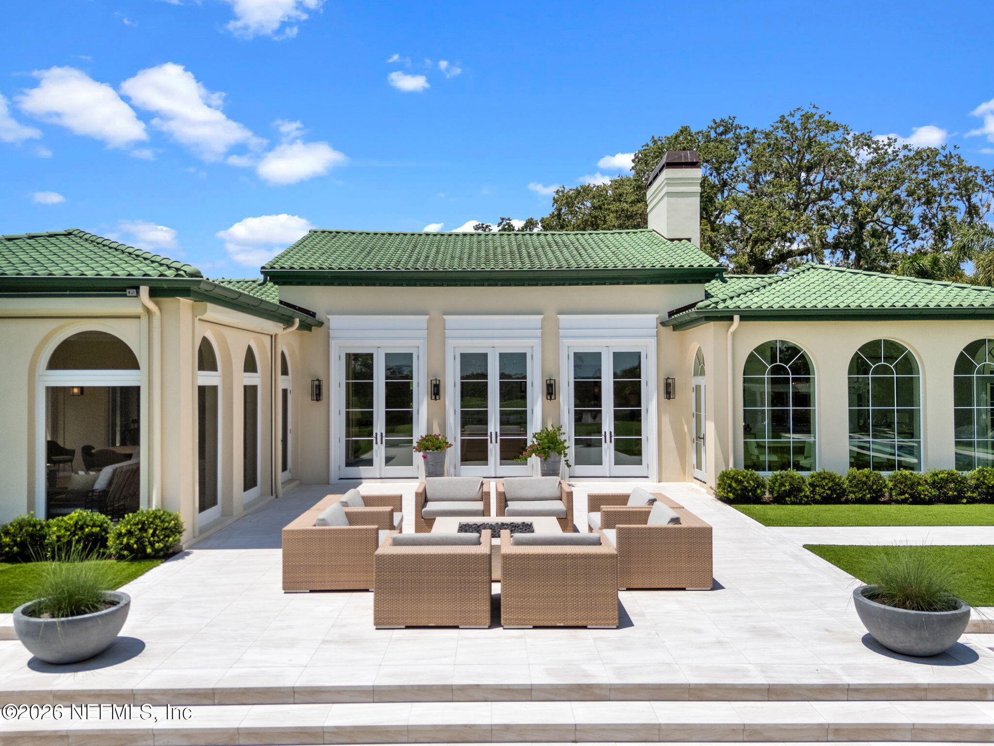 2300 N SCENIC HIGHWAY 5