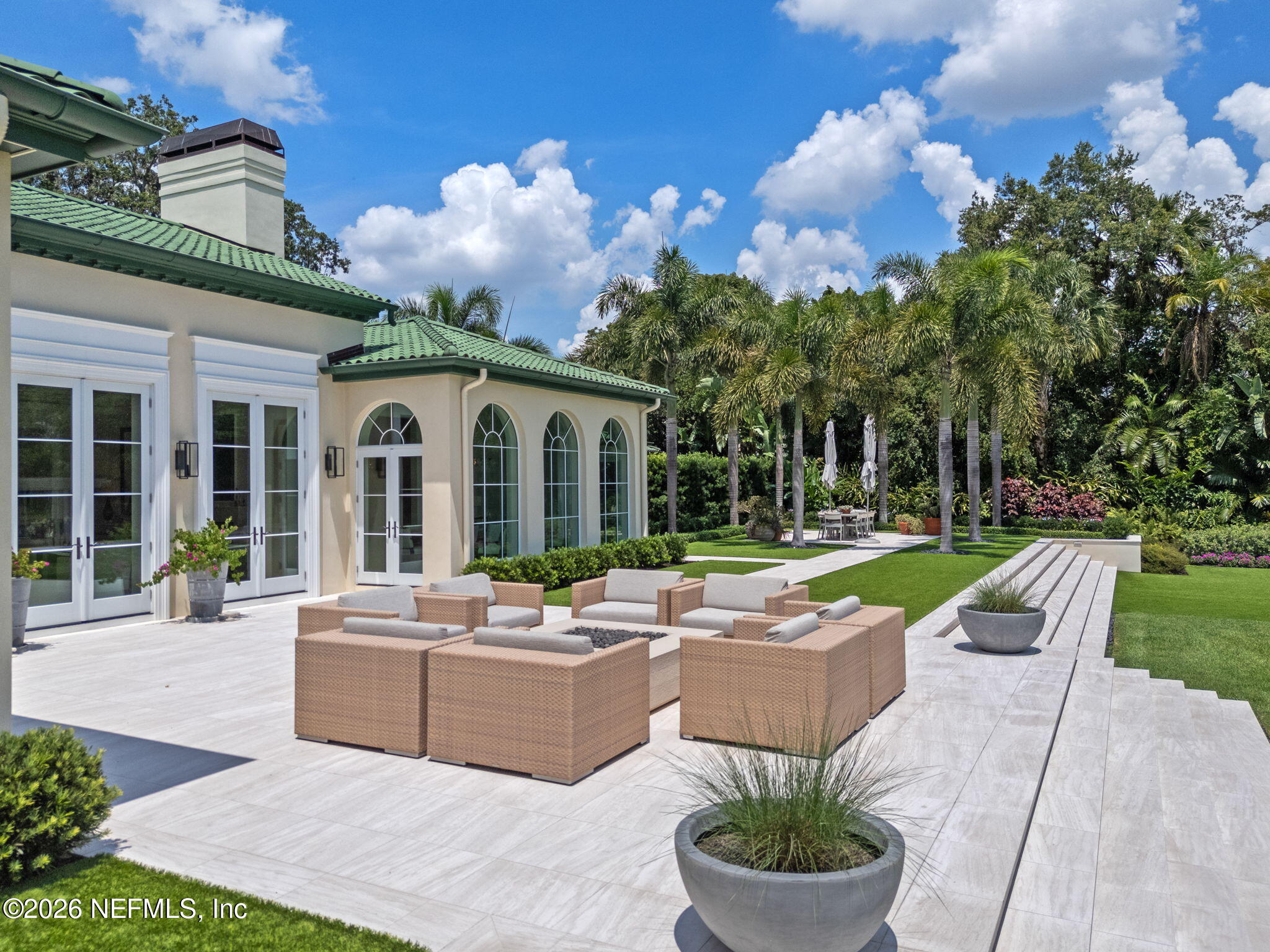 2300 N SCENIC HIGHWAY 5