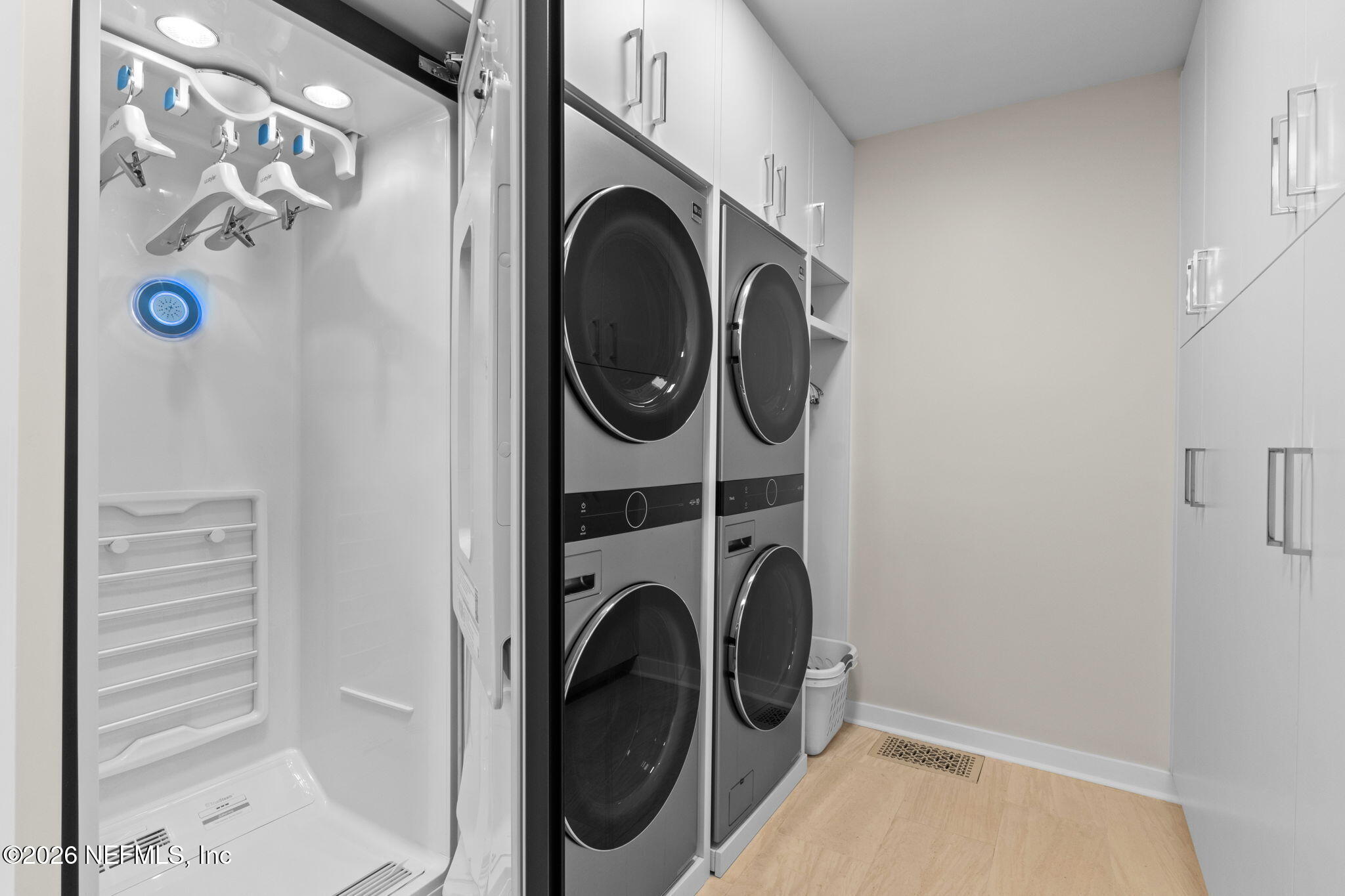 2300 N SCENIC HIGHWAY 5