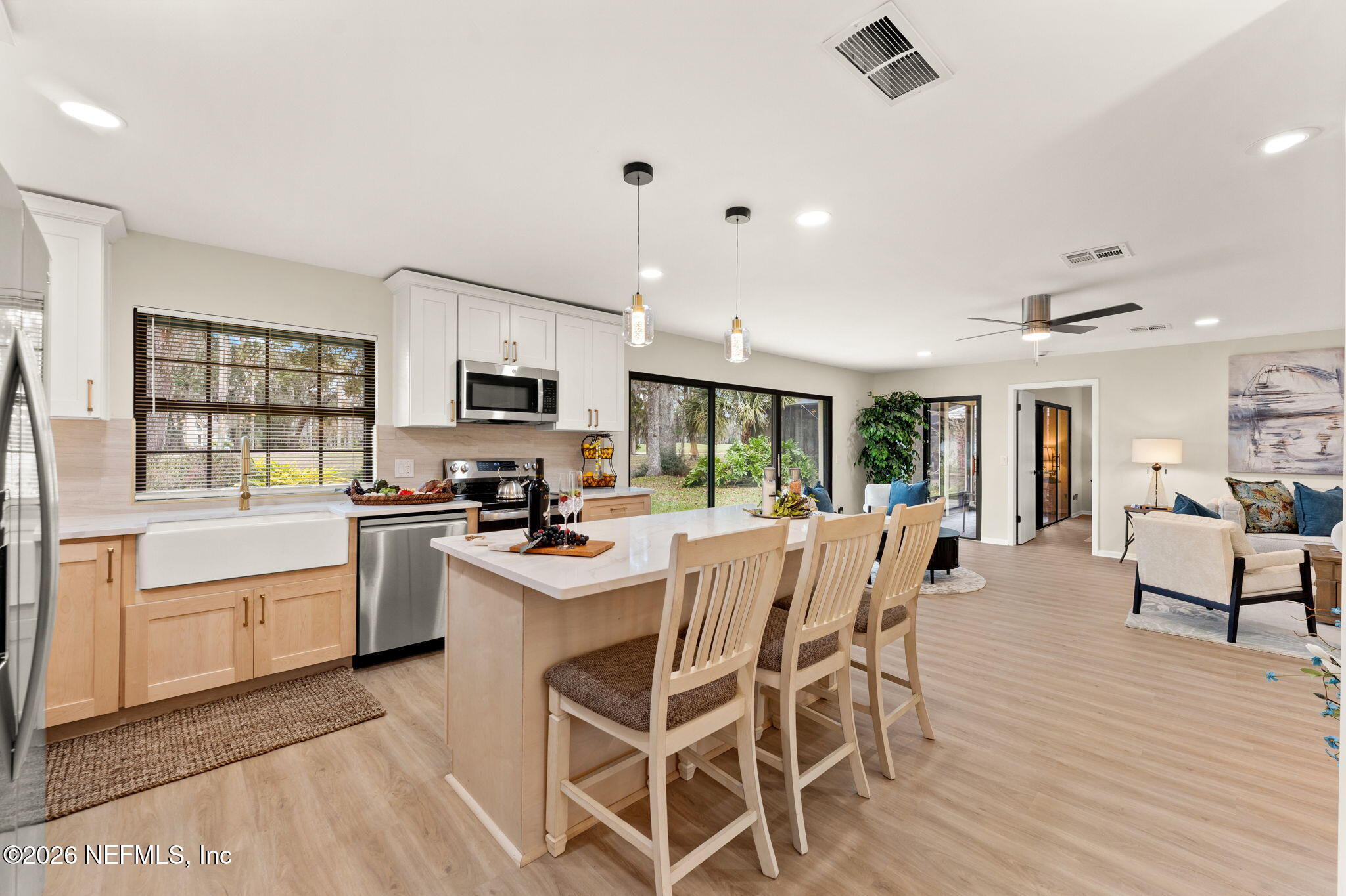 110 ABALONE Lane W