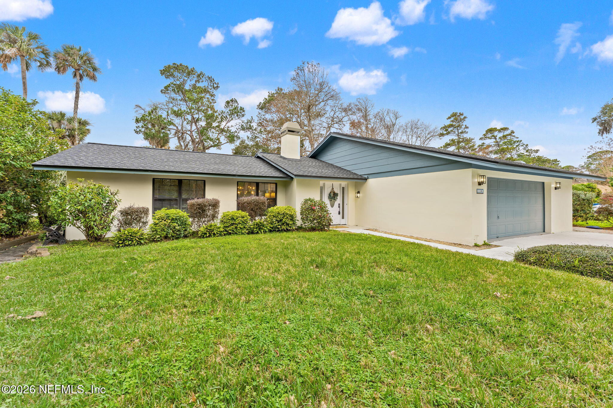 110 ABALONE Lane W