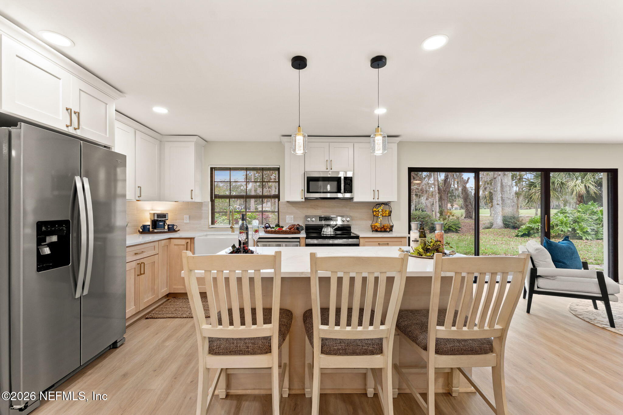 110 ABALONE Lane W