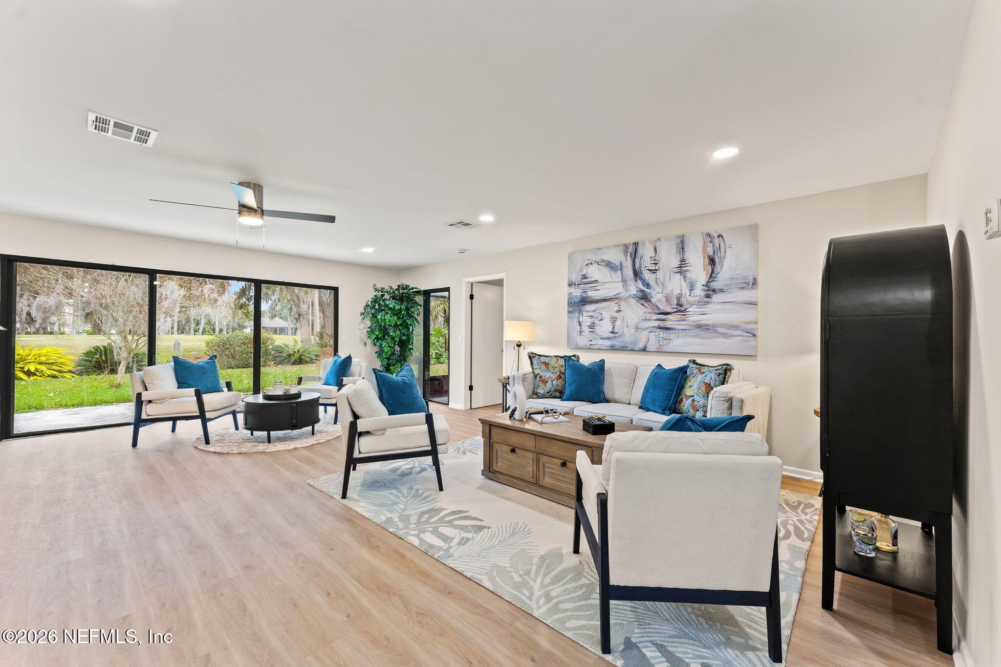 110 ABALONE Lane W