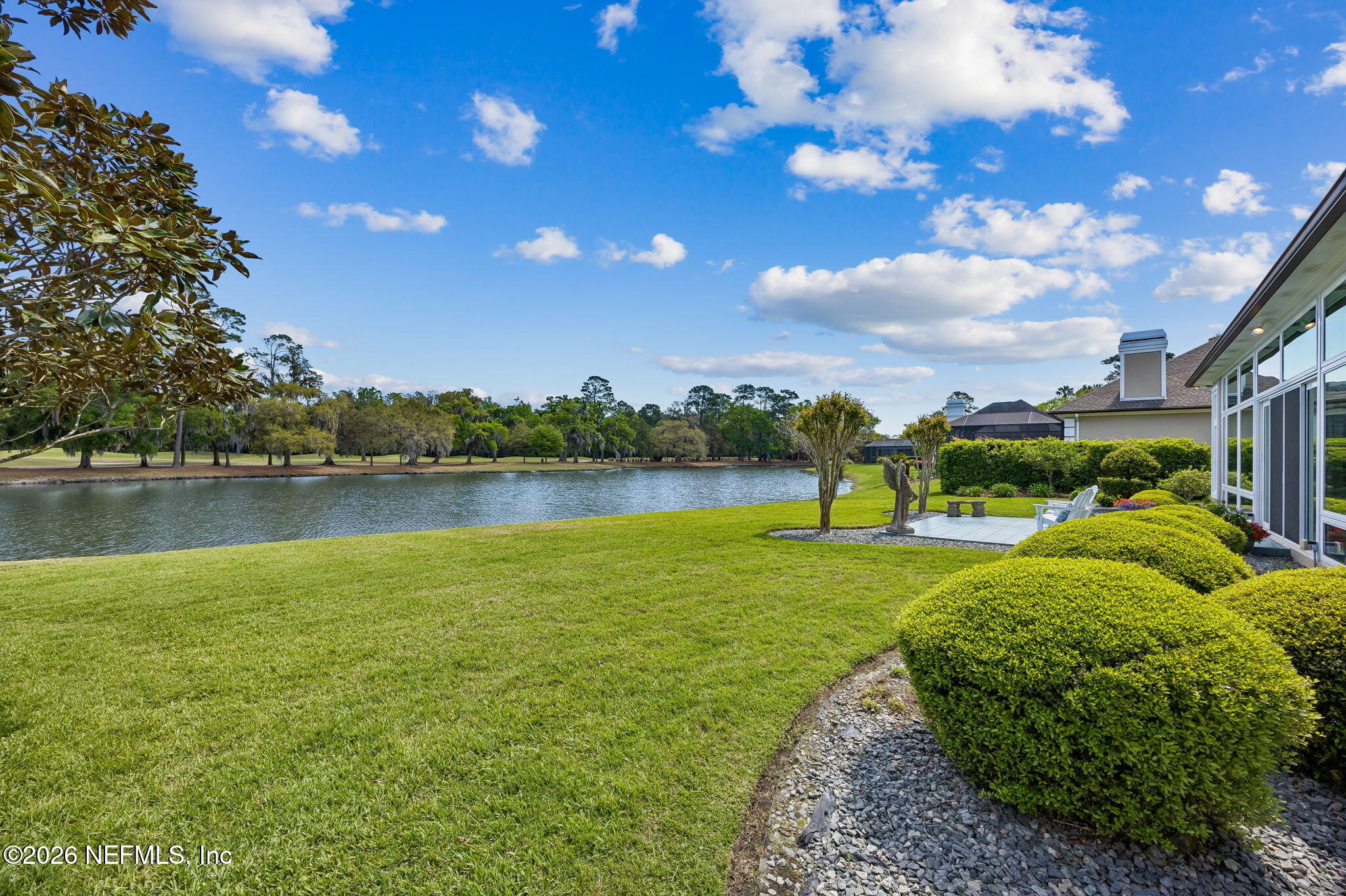 128 N COVE Drive