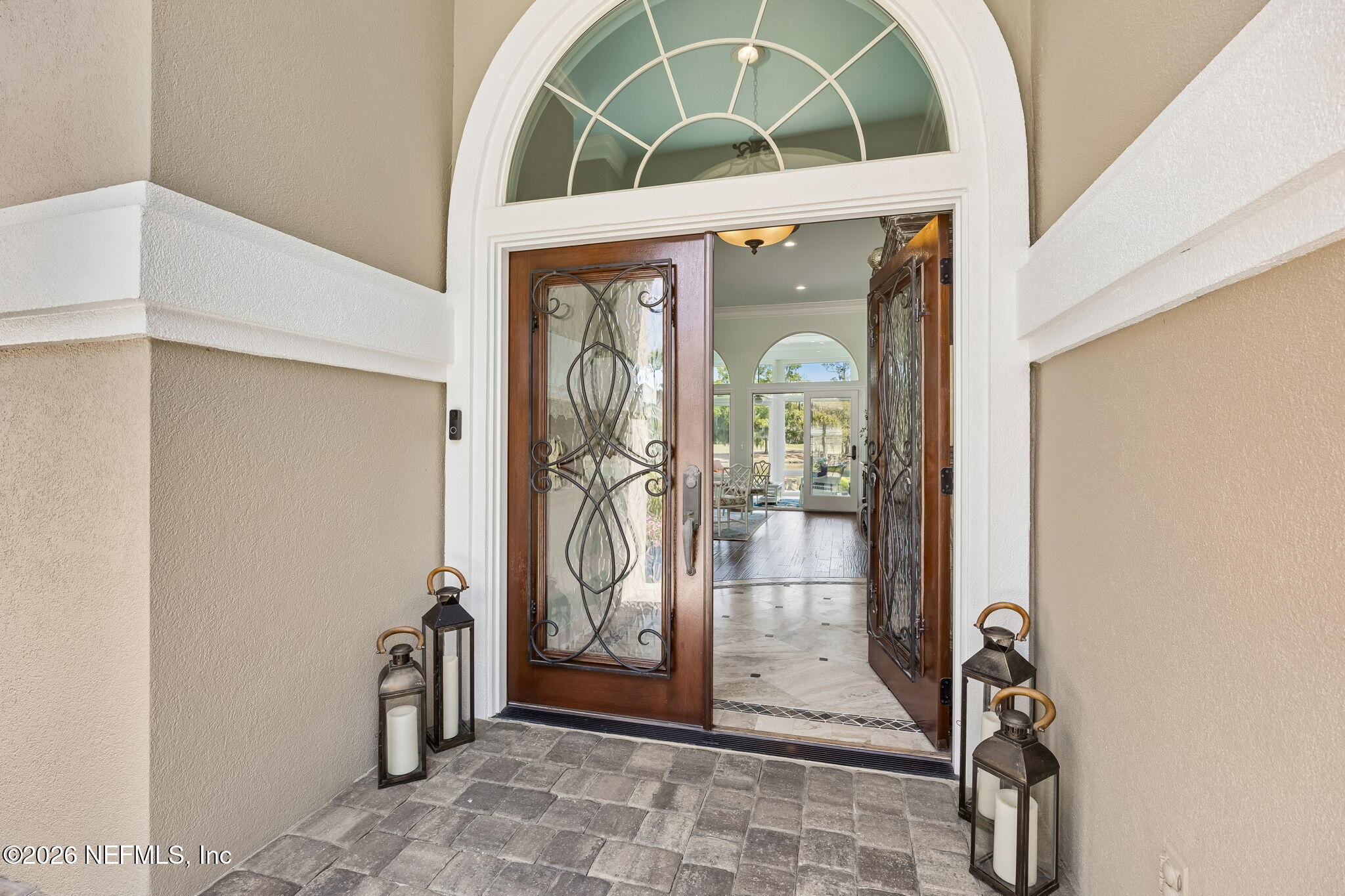 128 N COVE Drive