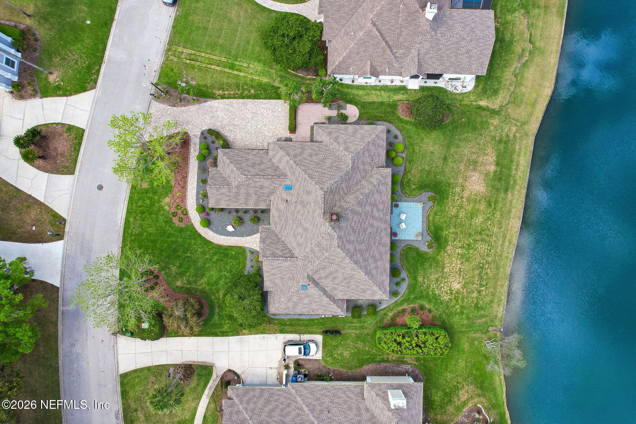 128 N COVE Drive