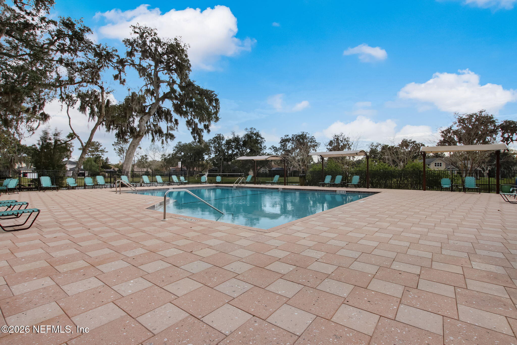 128 N COVE Drive