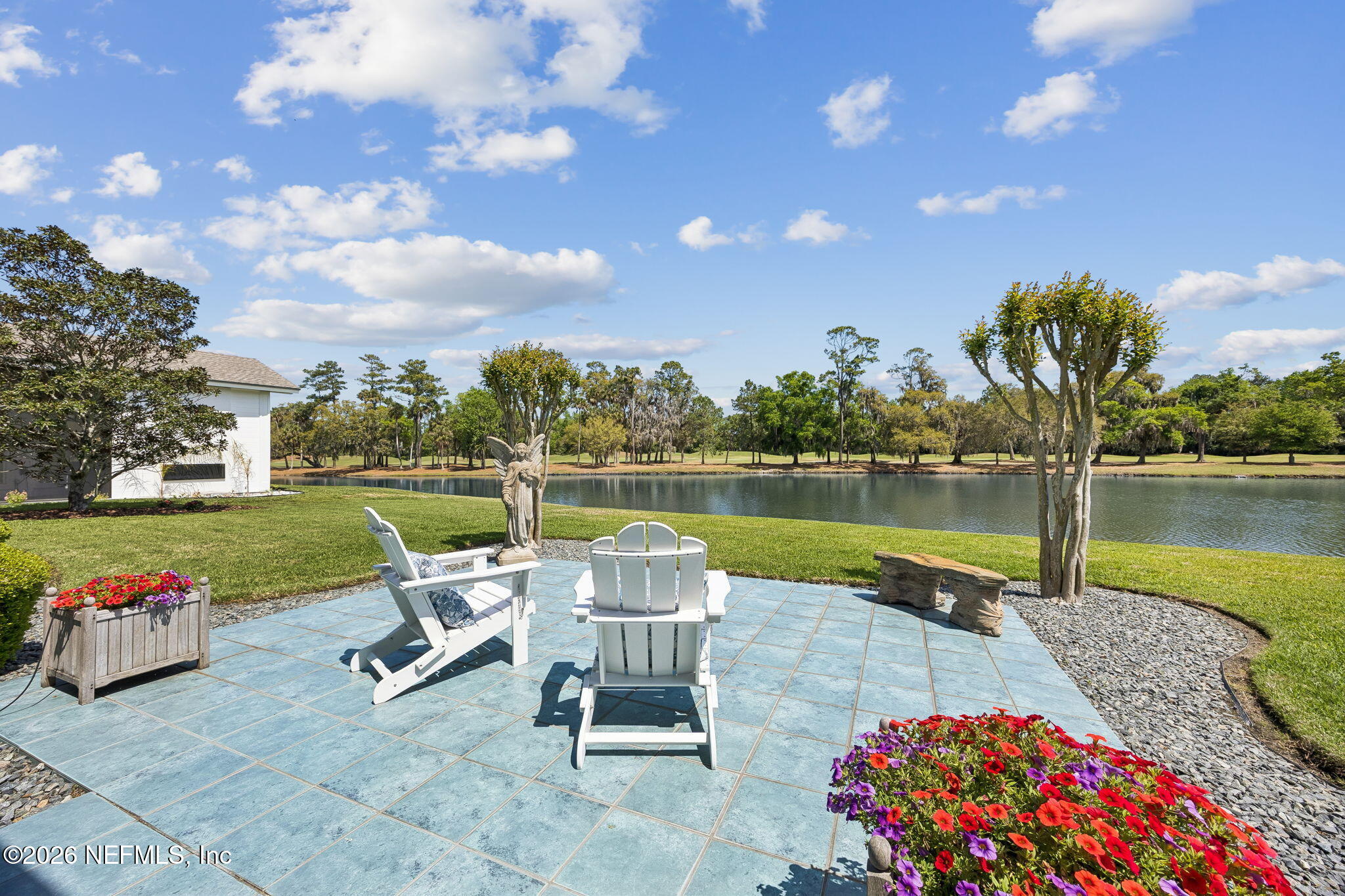 128 N COVE Drive