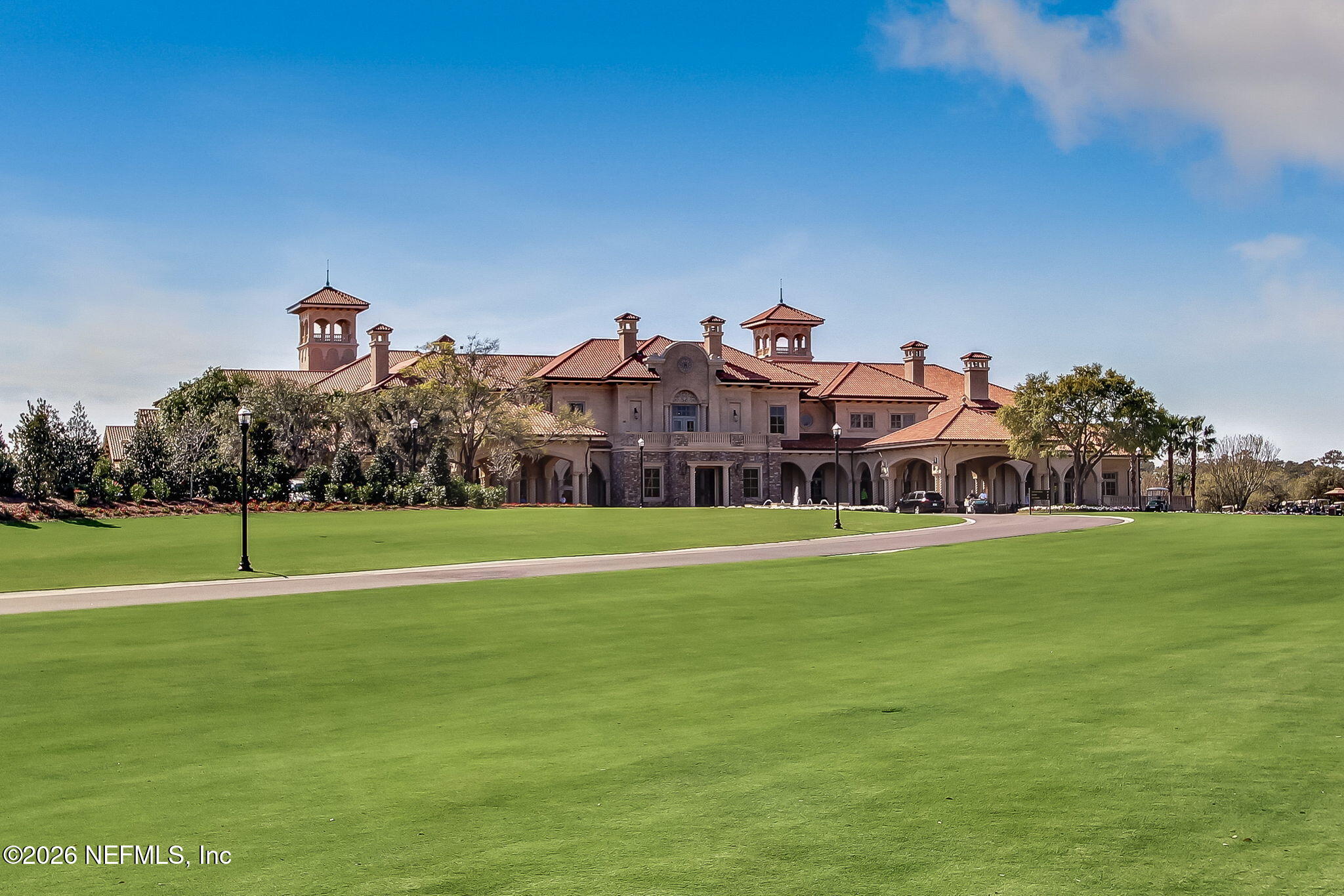 128 N COVE Drive