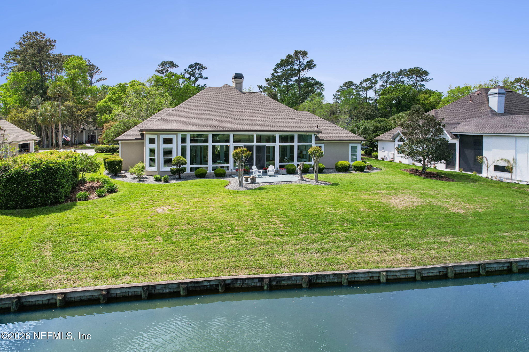 128 N COVE Drive